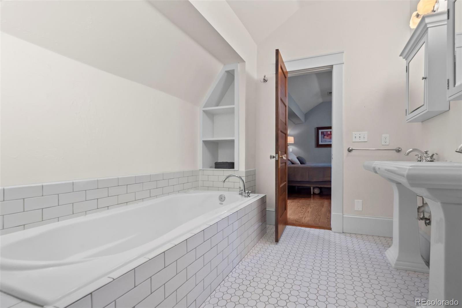 MLS Image #27 for 5675 s crocker street,littleton, Colorado