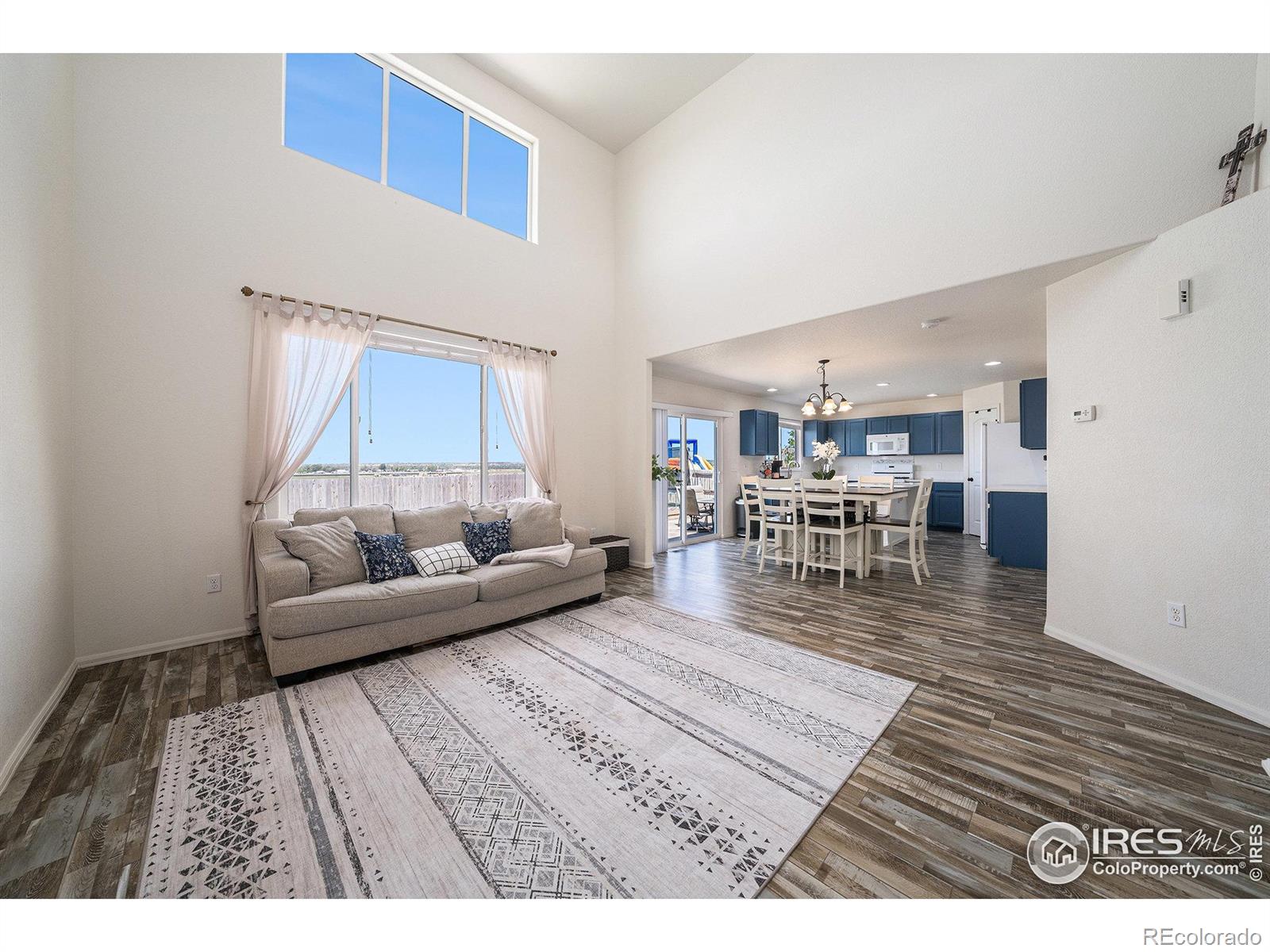 MLS Image #5 for 993  dove hill road,la salle, Colorado