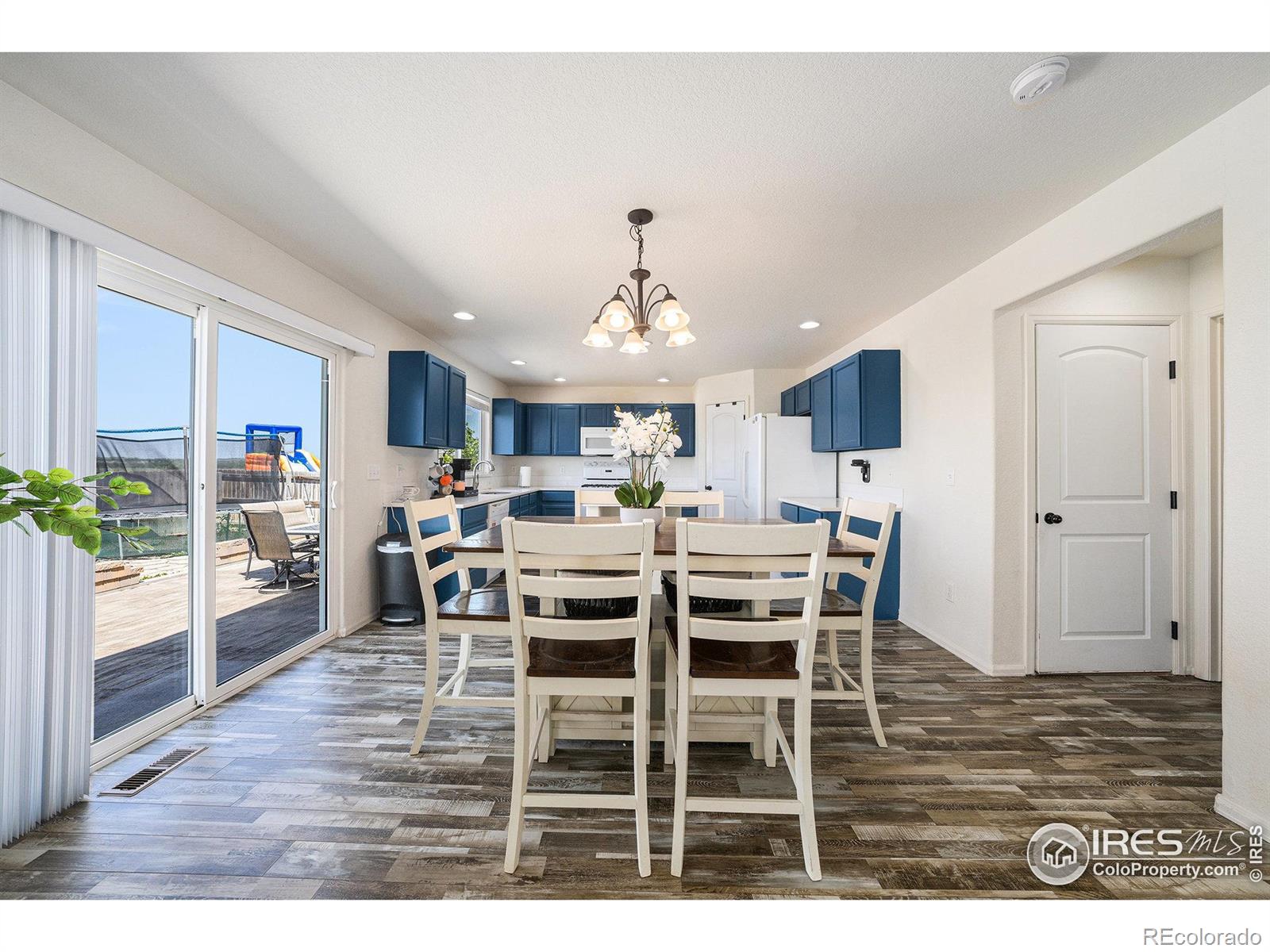 MLS Image #6 for 993  dove hill road,la salle, Colorado