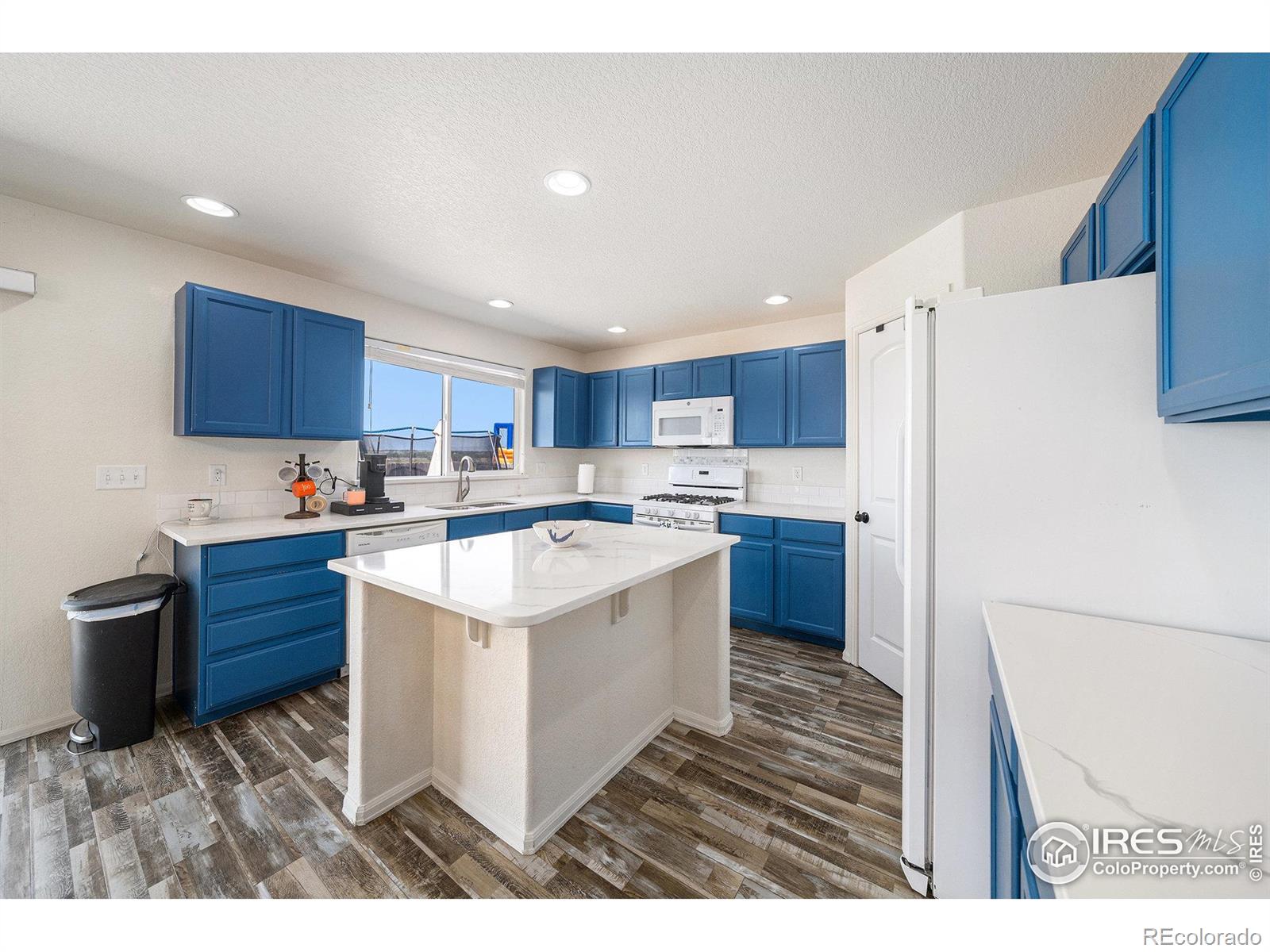 MLS Image #8 for 993  dove hill road,la salle, Colorado