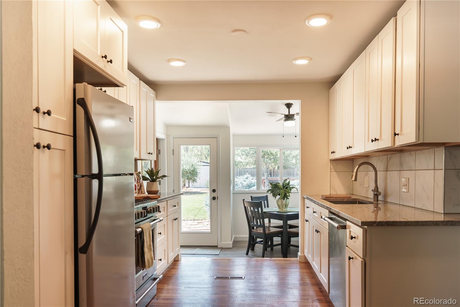 MLS Image #14 for 2294 w parkhill avenue,littleton, Colorado