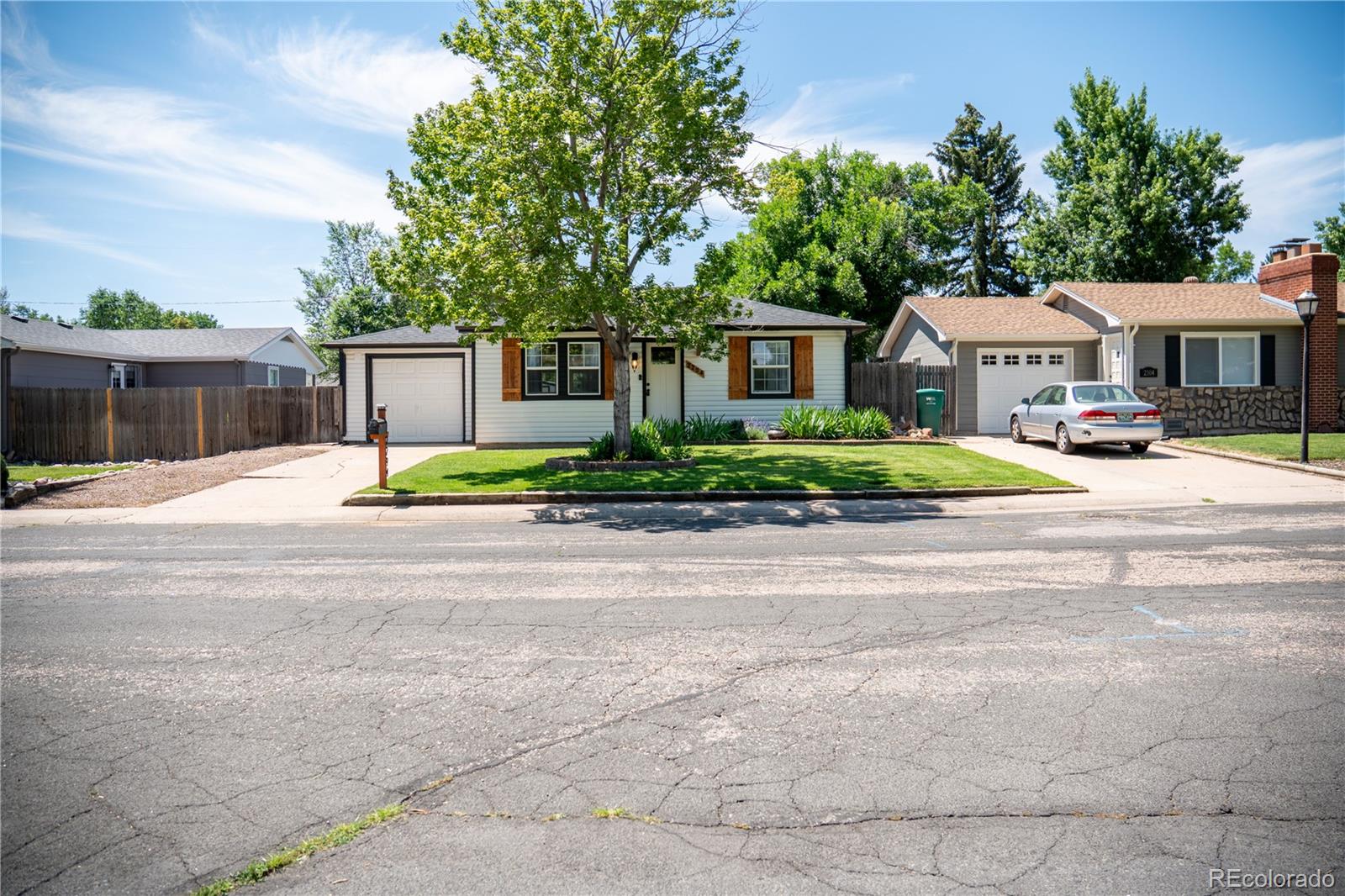 MLS Image #2 for 2294 w parkhill avenue,littleton, Colorado