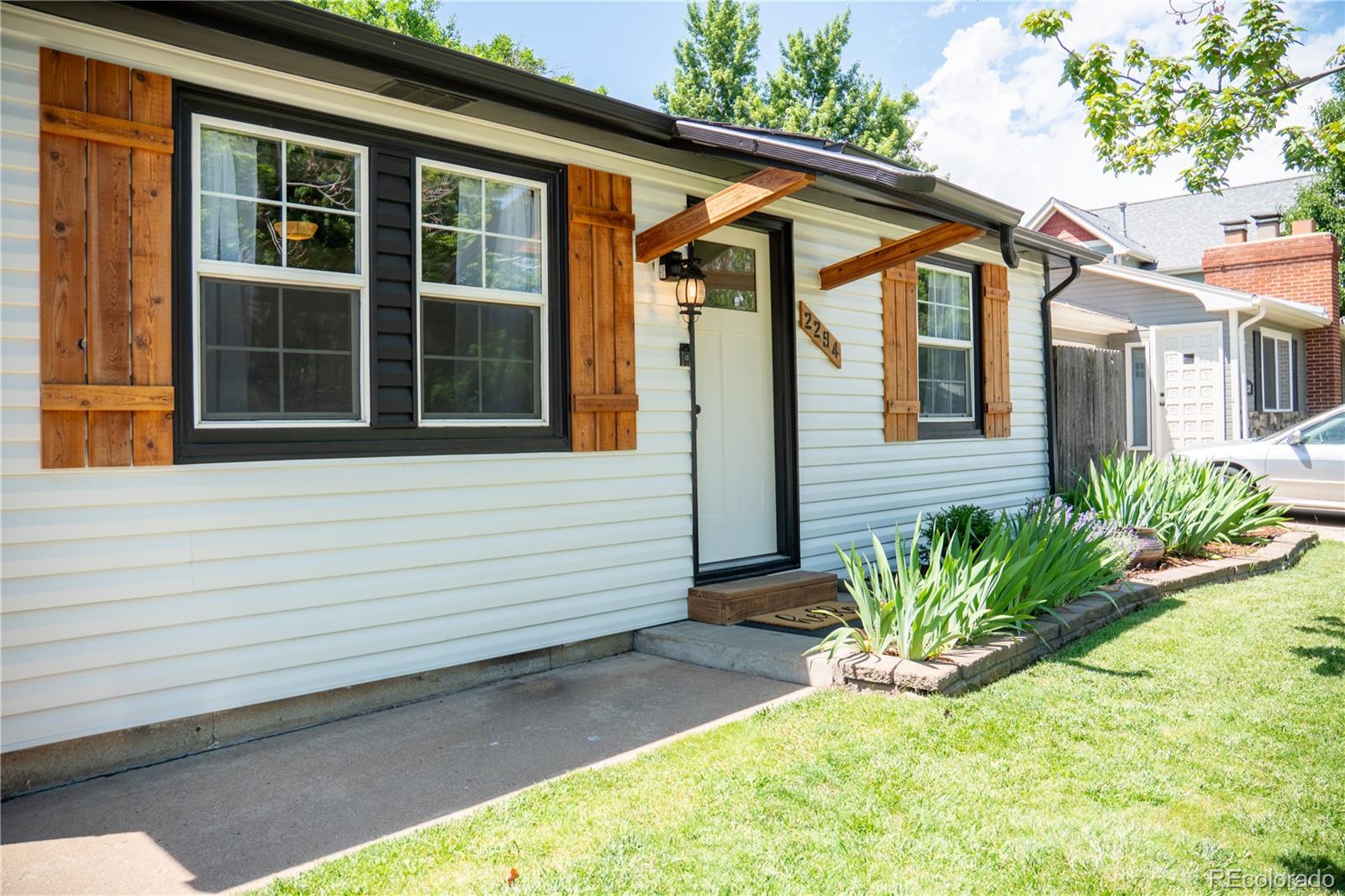 MLS Image #3 for 2294 w parkhill avenue,littleton, Colorado