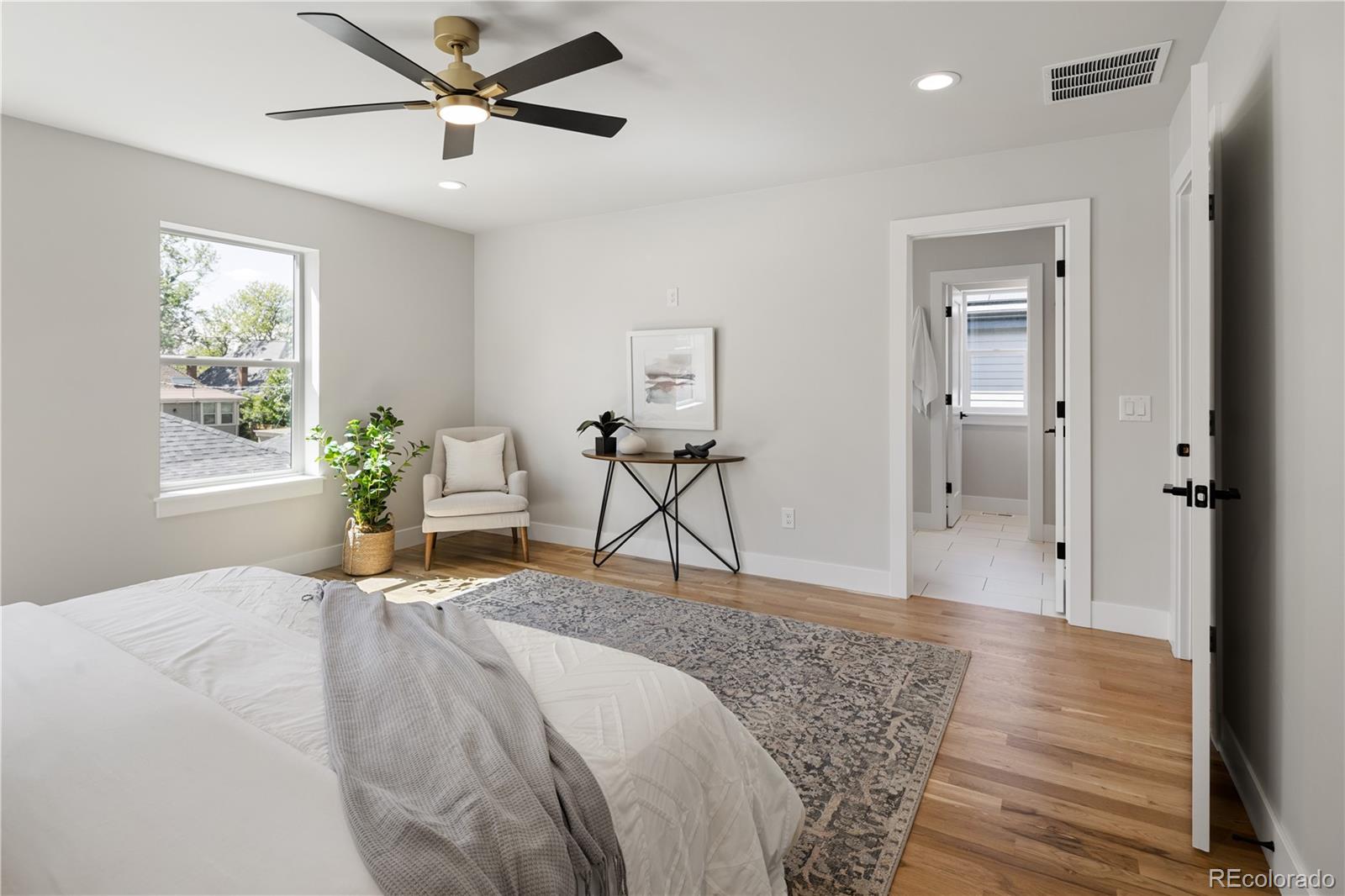 MLS Image #18 for 2515 n gaylord street,denver, Colorado