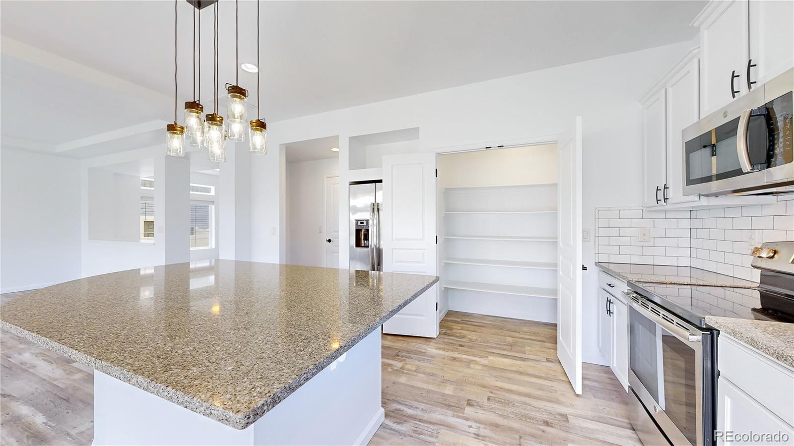 MLS Image #4 for 5061  ironwood lane,johnstown, Colorado