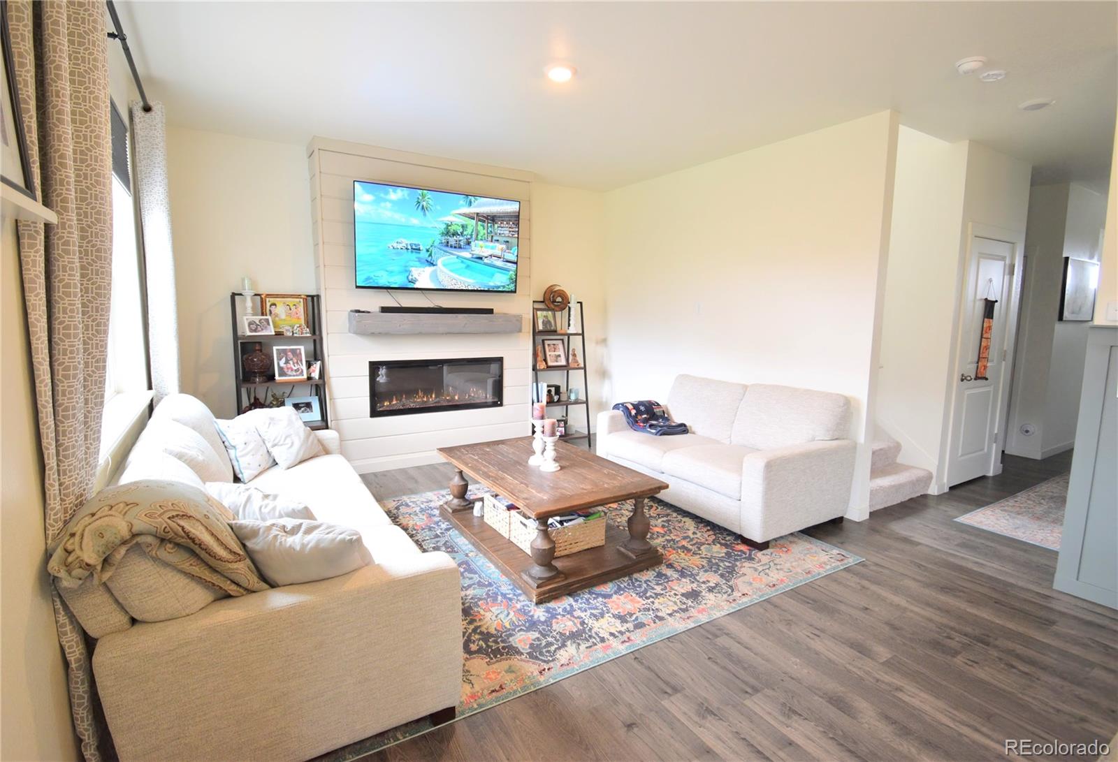 MLS Image #3 for 9 n waterloo street,aurora, Colorado