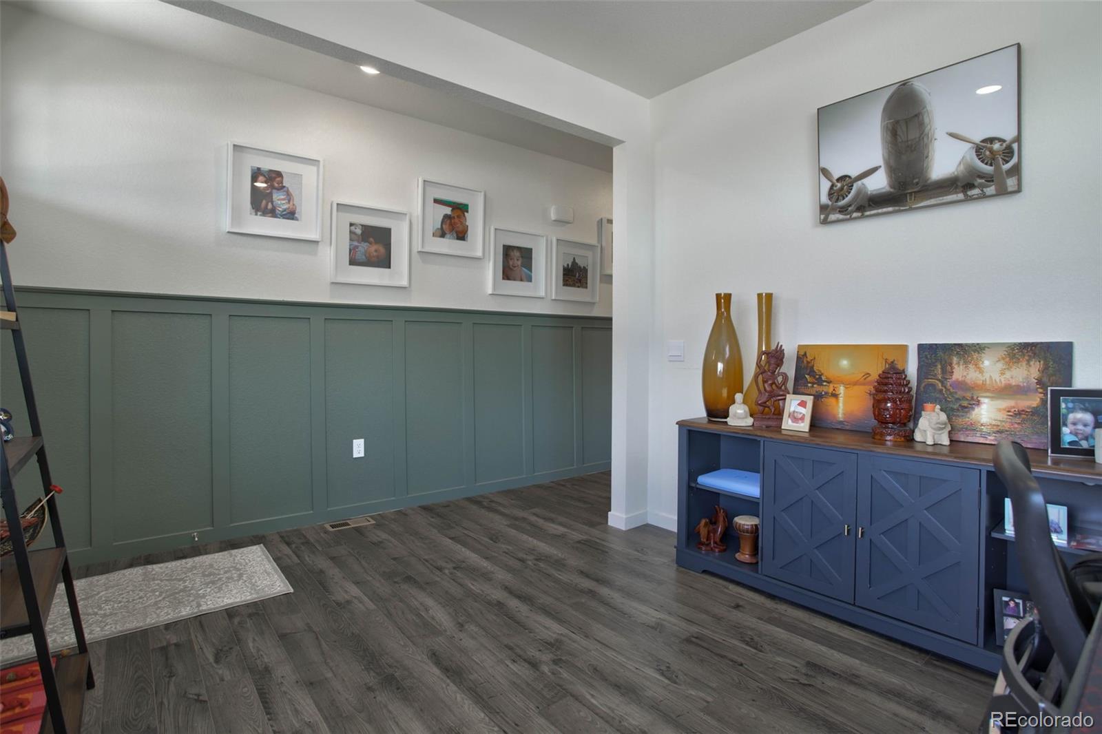 MLS Image #7 for 9 n waterloo street,aurora, Colorado