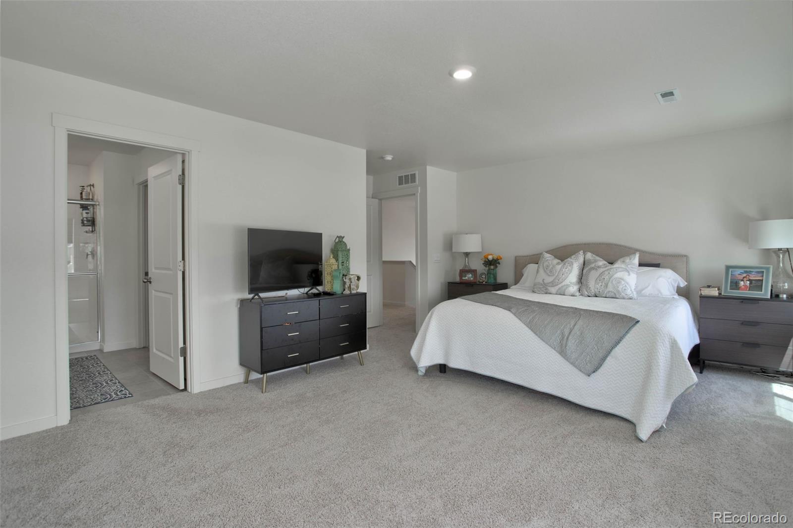 MLS Image #9 for 9 n waterloo street,aurora, Colorado
