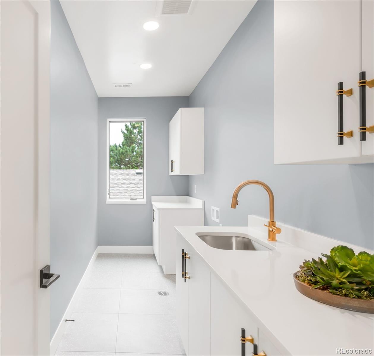 MLS Image #37 for 1466 s gaylord street,denver, Colorado