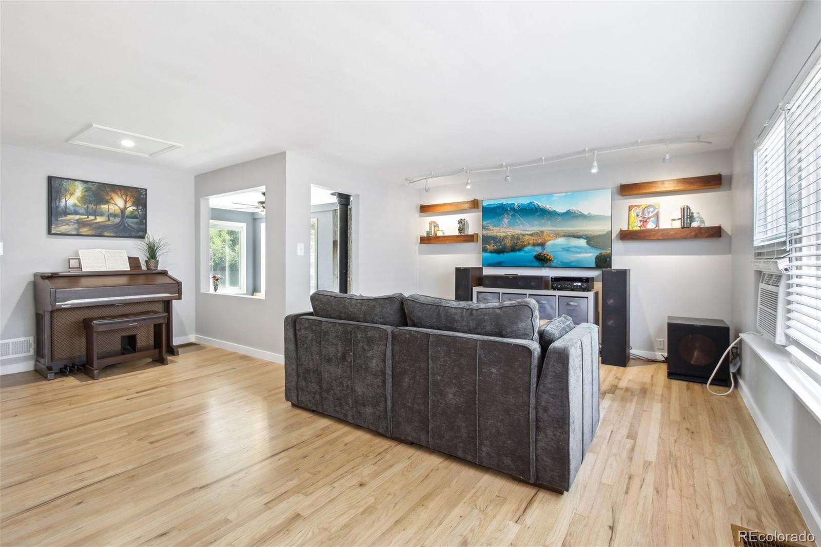 MLS Image #11 for 9630 w 38th avenue,wheat ridge, Colorado