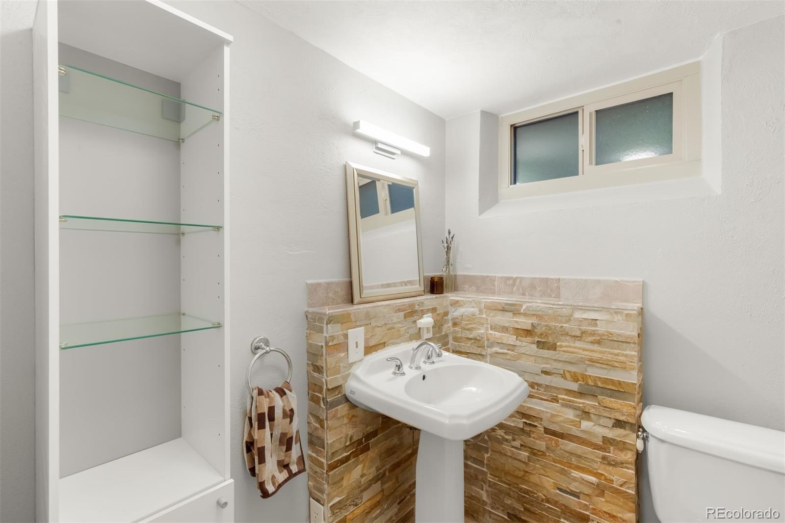 MLS Image #23 for 840 s gaylord street,denver, Colorado