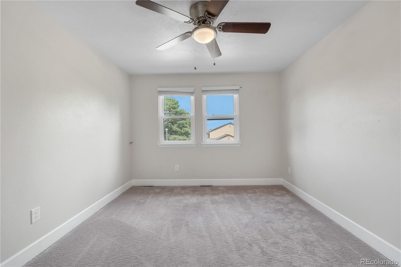 MLS Image #11 for 10724 e maplewood place,englewood, Colorado