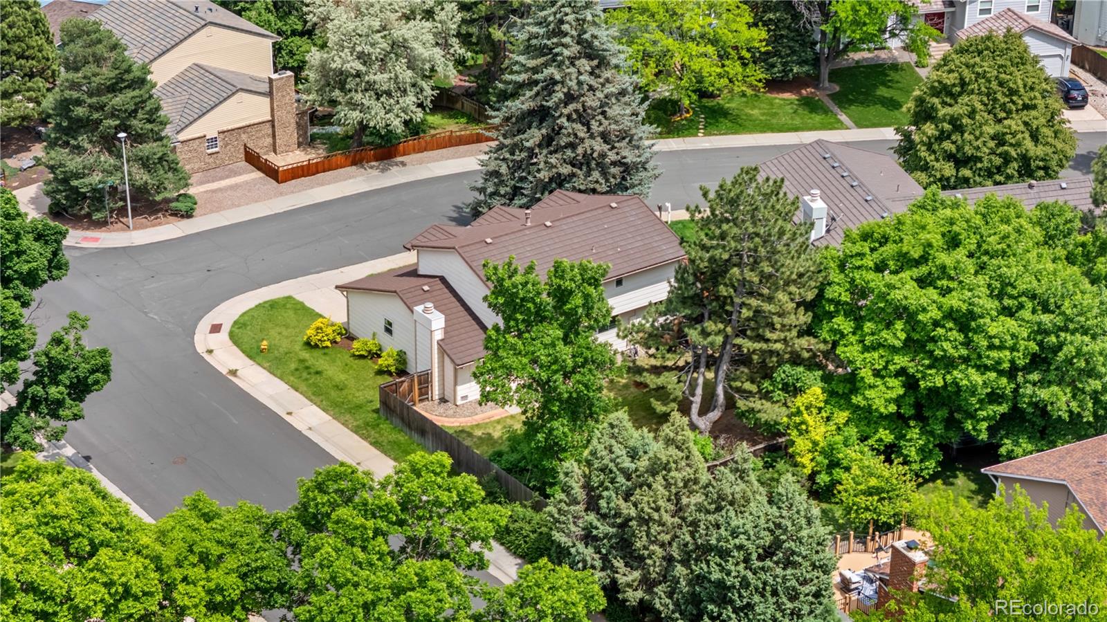 MLS Image #24 for 10724 e maplewood place,englewood, Colorado