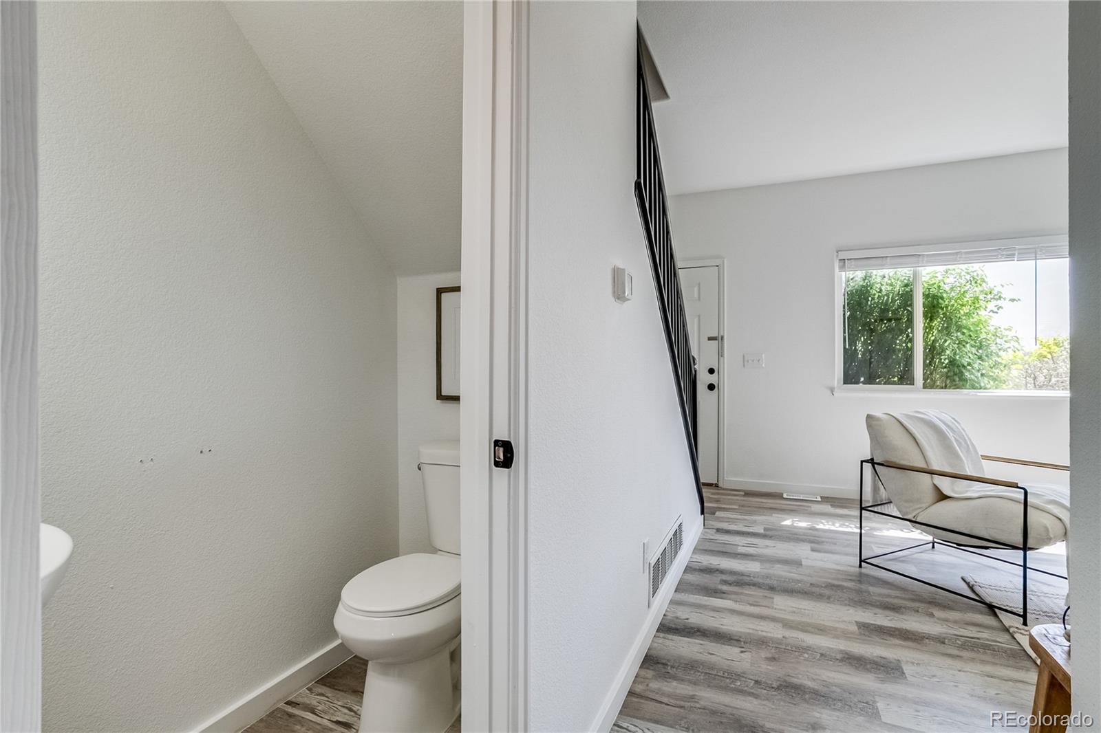 MLS Image #17 for 2642  devonshire court,denver, Colorado