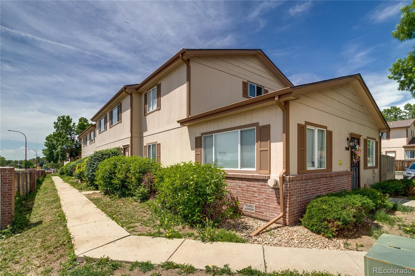MLS Image #35 for 2642  devonshire court,denver, Colorado