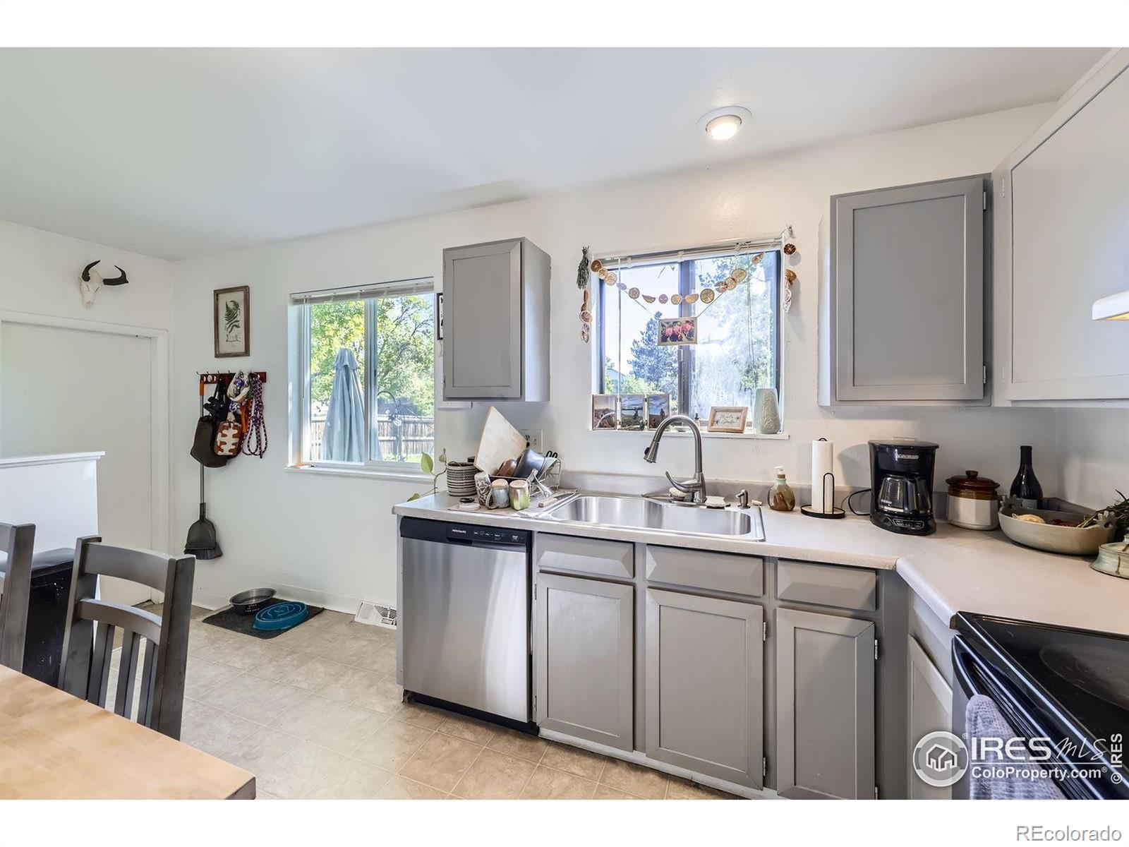 MLS Image #3 for 10718  owens street,broomfield, Colorado