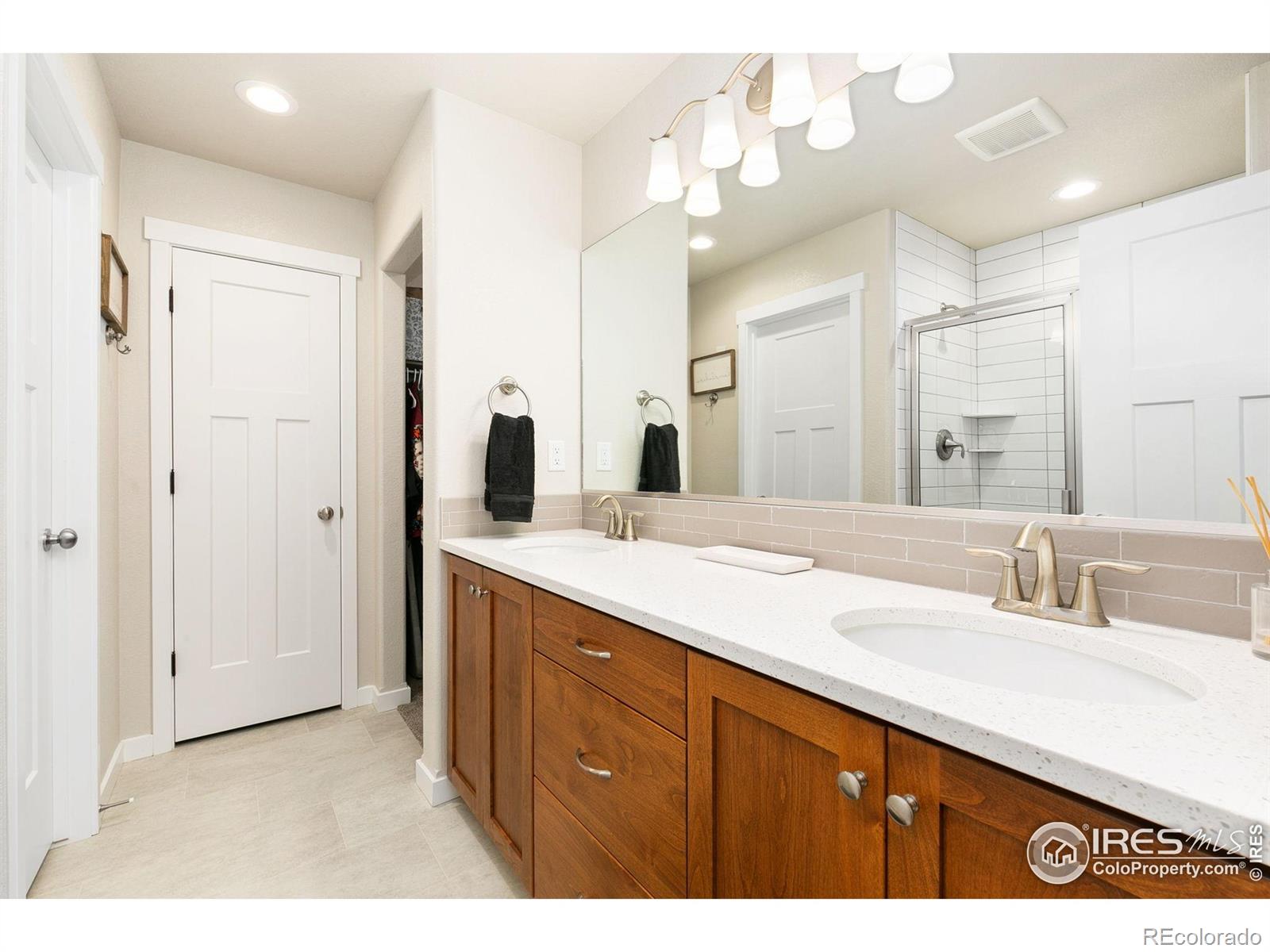 MLS Image #11 for 7025  meadow rain way,wellington, Colorado