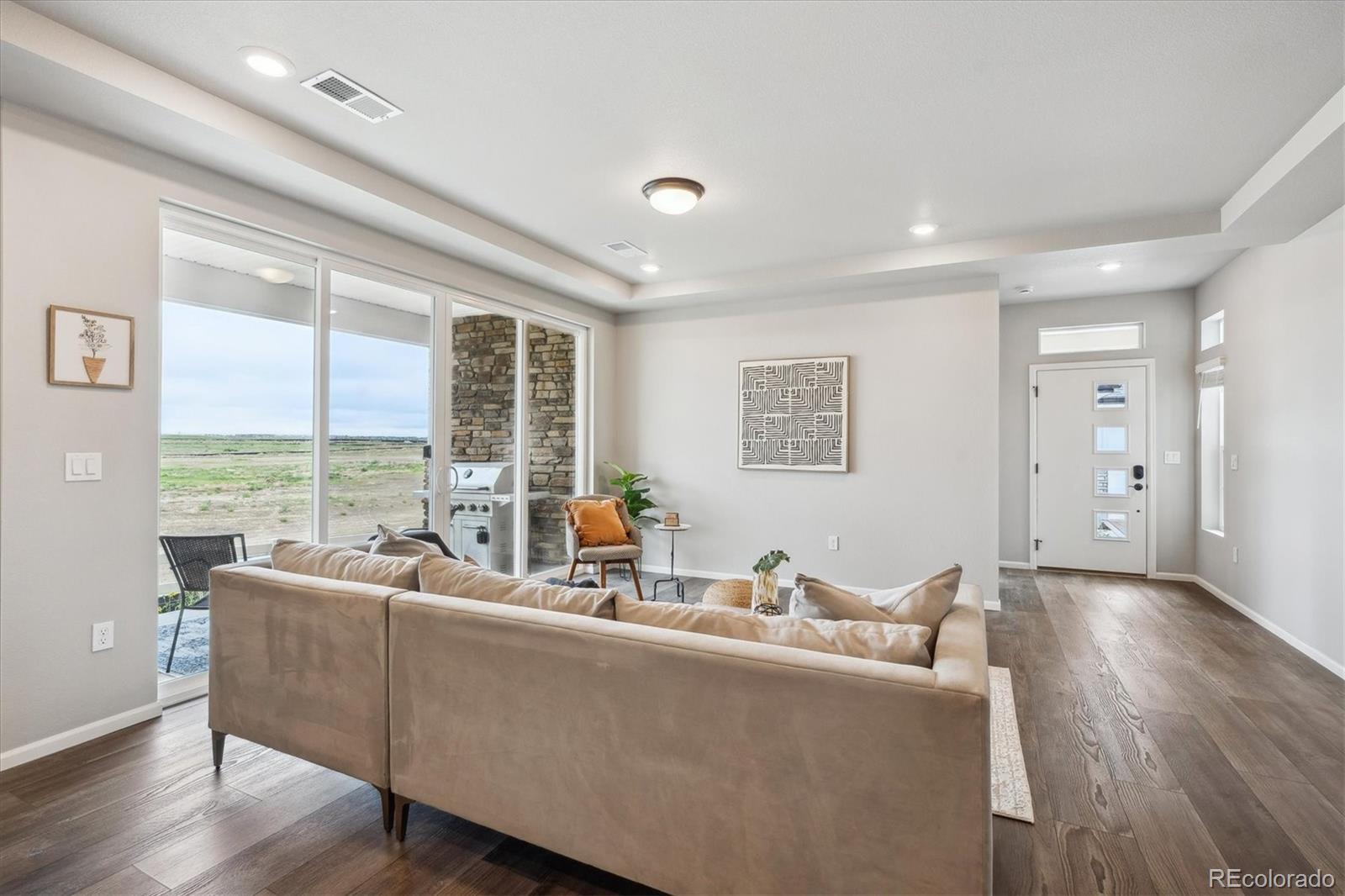 MLS Image #2 for 5142 n quemoy court,aurora, Colorado