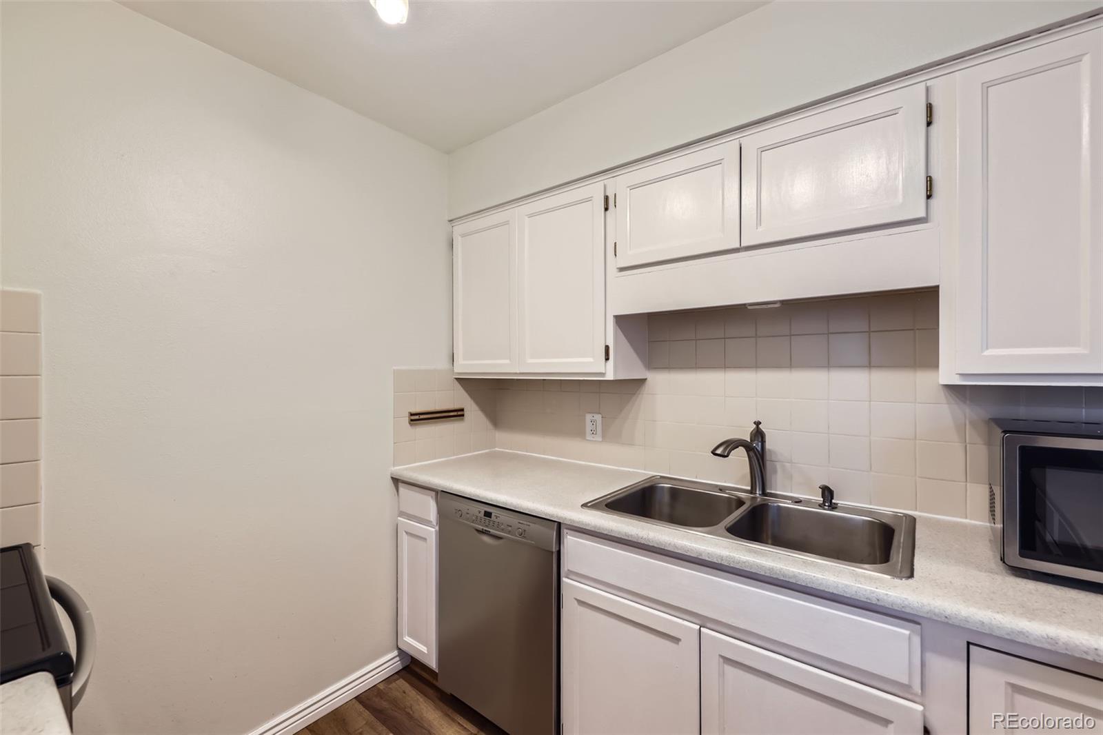 MLS Image #6 for 1830  newland court,lakewood, Colorado