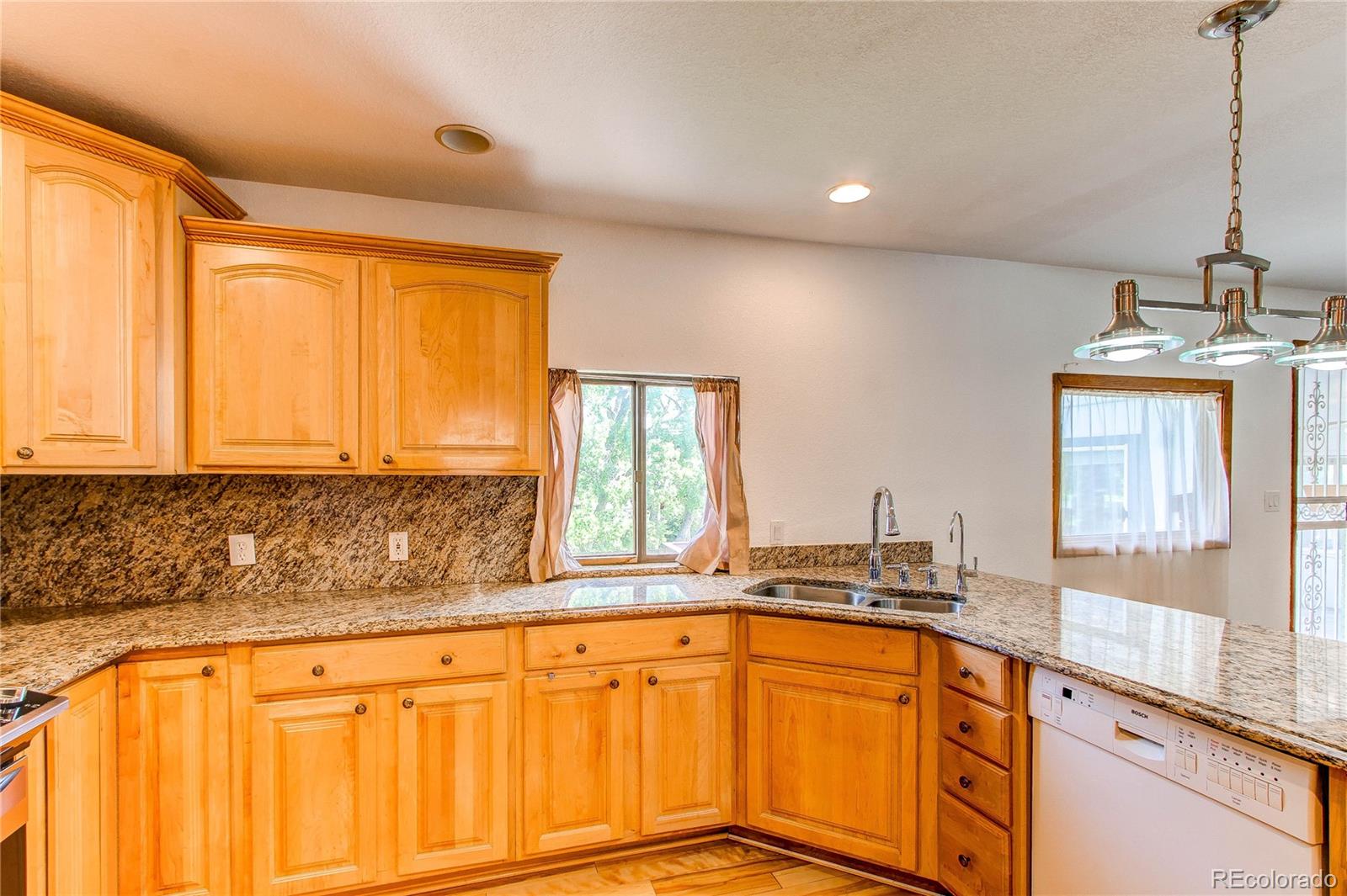MLS Image #8 for 16291 e 7th drive,aurora, Colorado