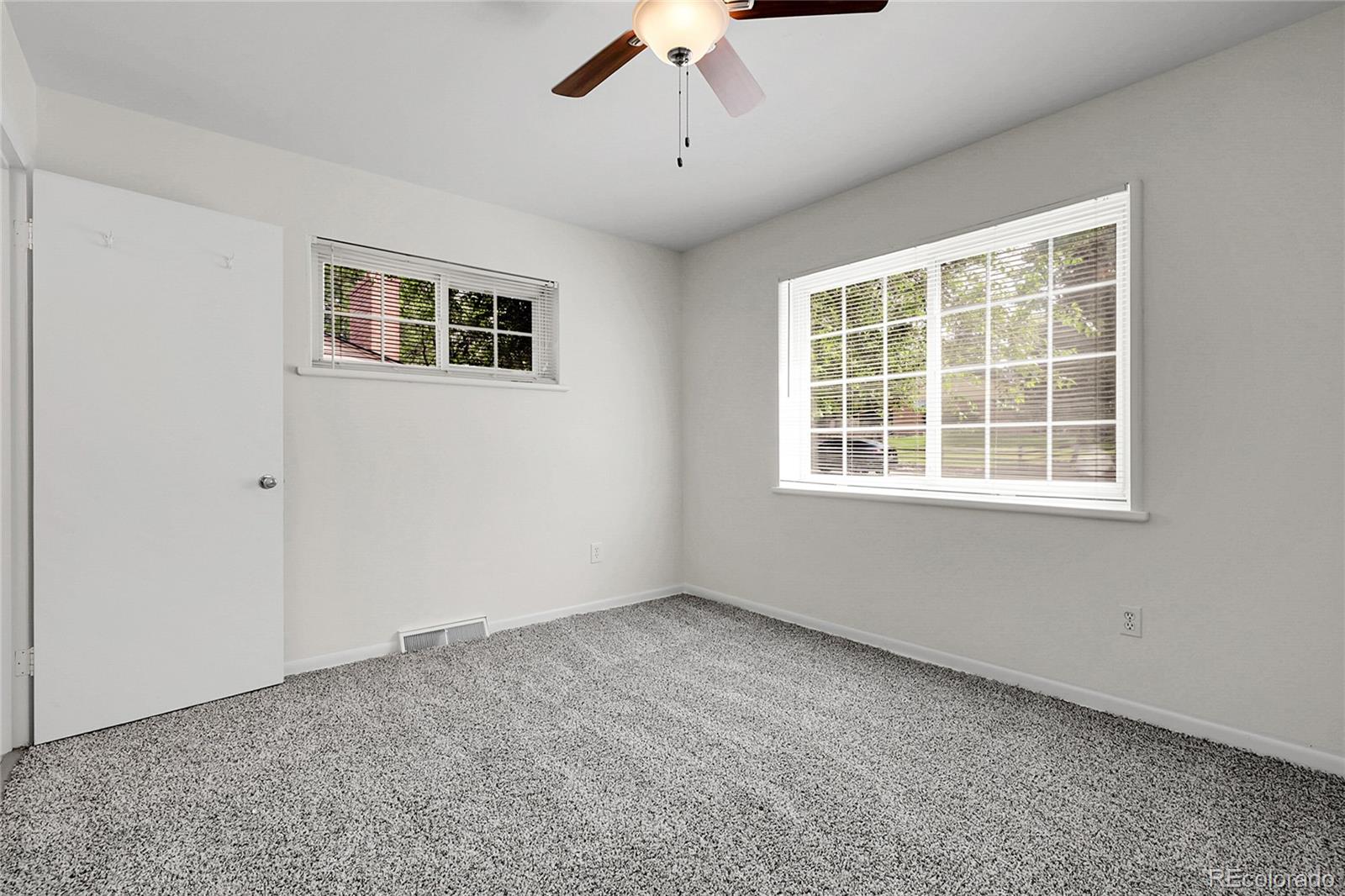 MLS Image #14 for 797 w briarwood avenue,littleton, Colorado