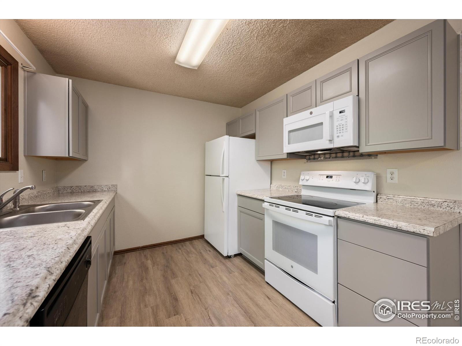 MLS Image #11 for 1955  buena vista place,loveland, Colorado