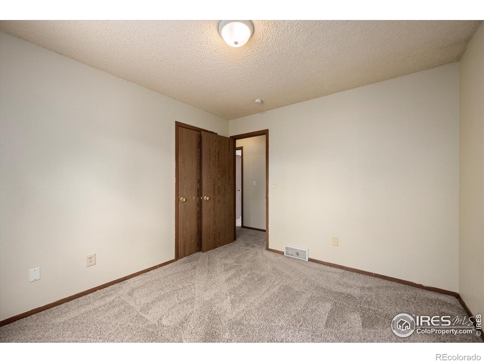 MLS Image #14 for 1955  buena vista place,loveland, Colorado