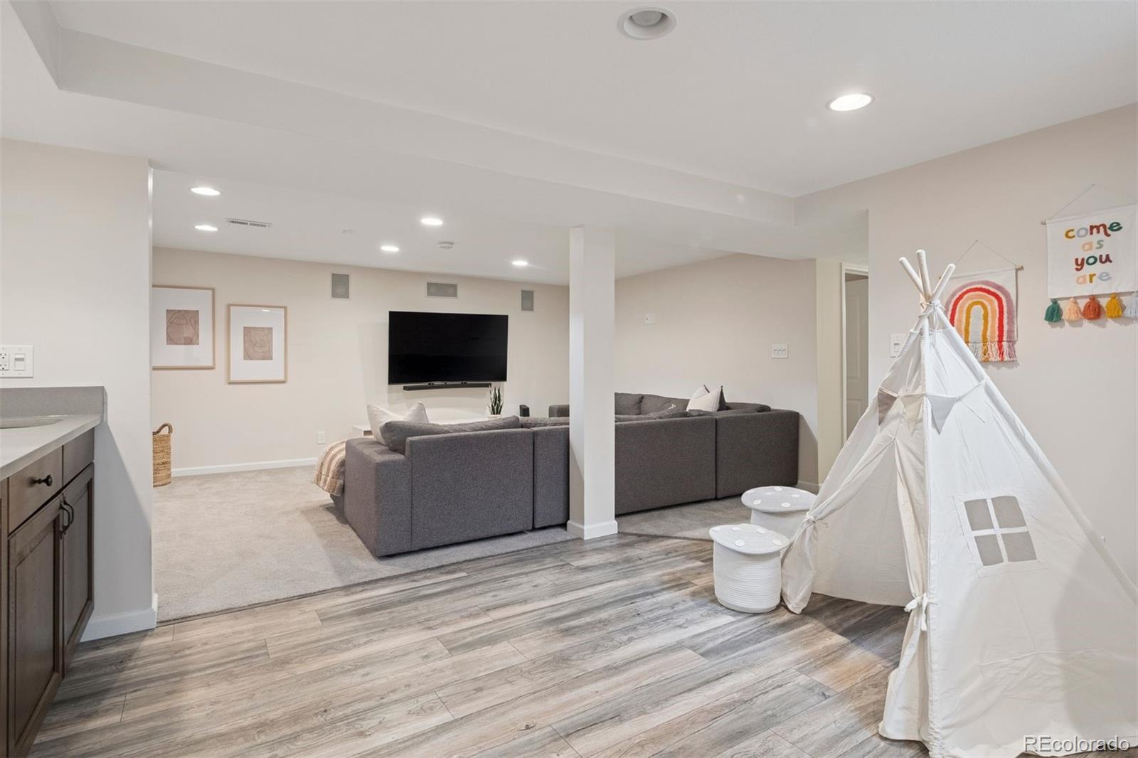 MLS Image #31 for 2945 e 26th avenue parkway,denver, Colorado