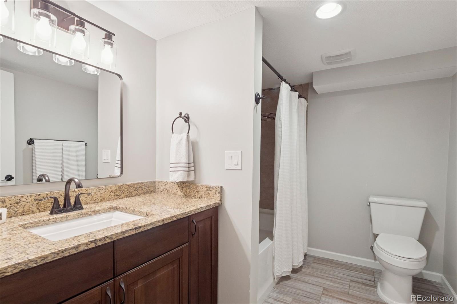 MLS Image #38 for 2945 e 26th avenue parkway,denver, Colorado