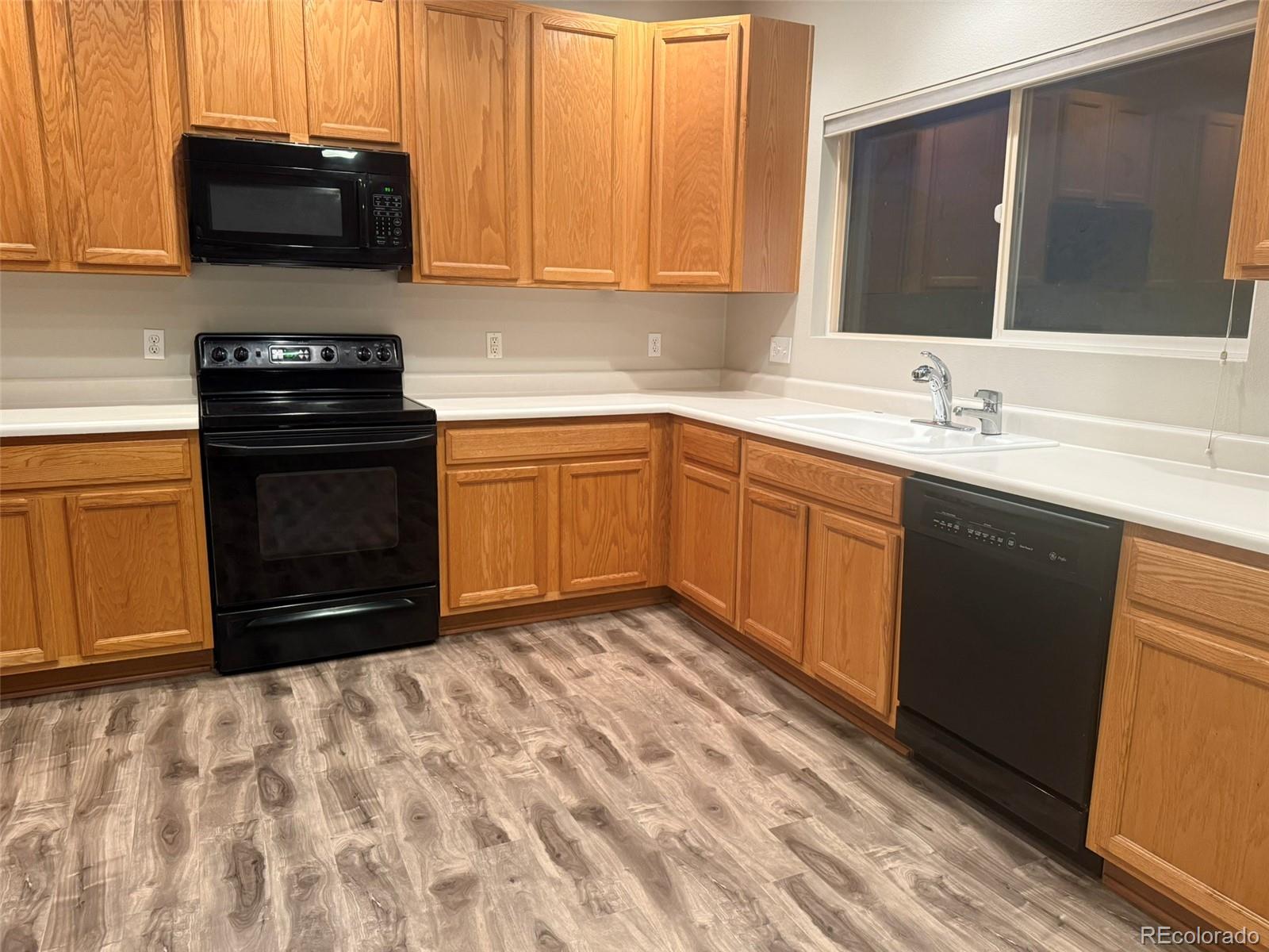 MLS Image #12 for 8416 s reed street,littleton, Colorado