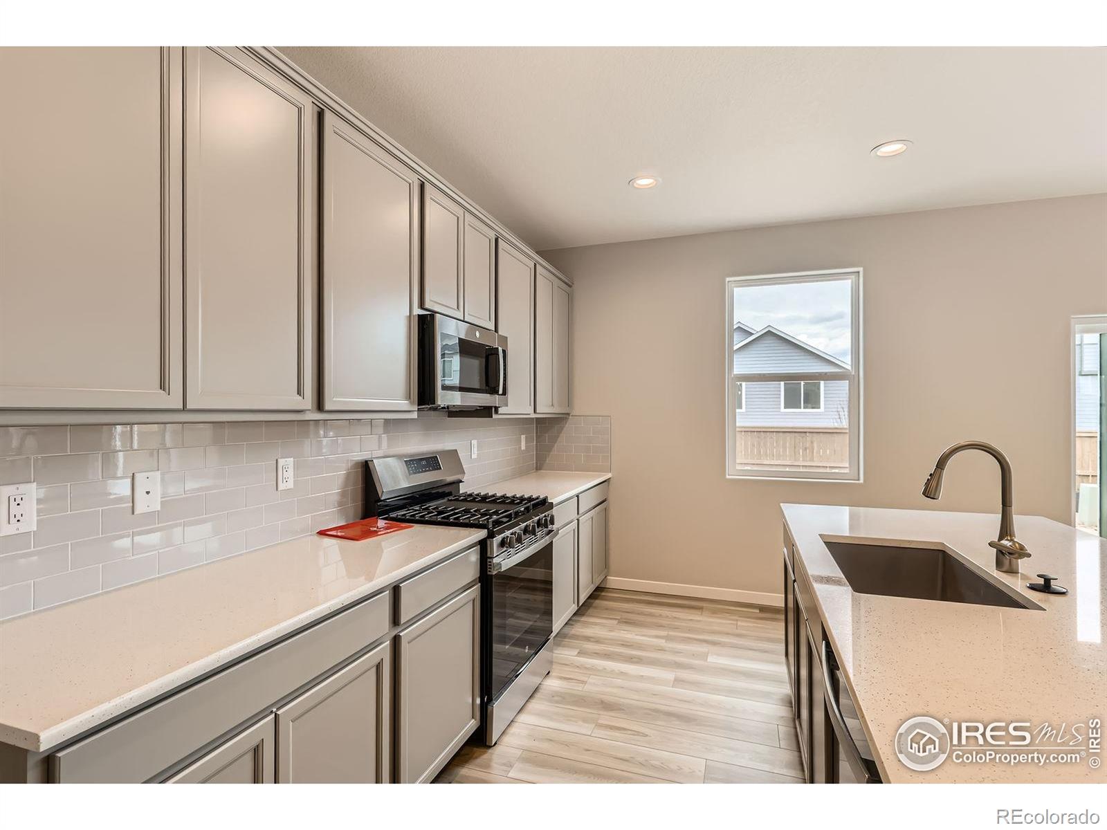 MLS Image #7 for 793  griffith street,lochbuie, Colorado
