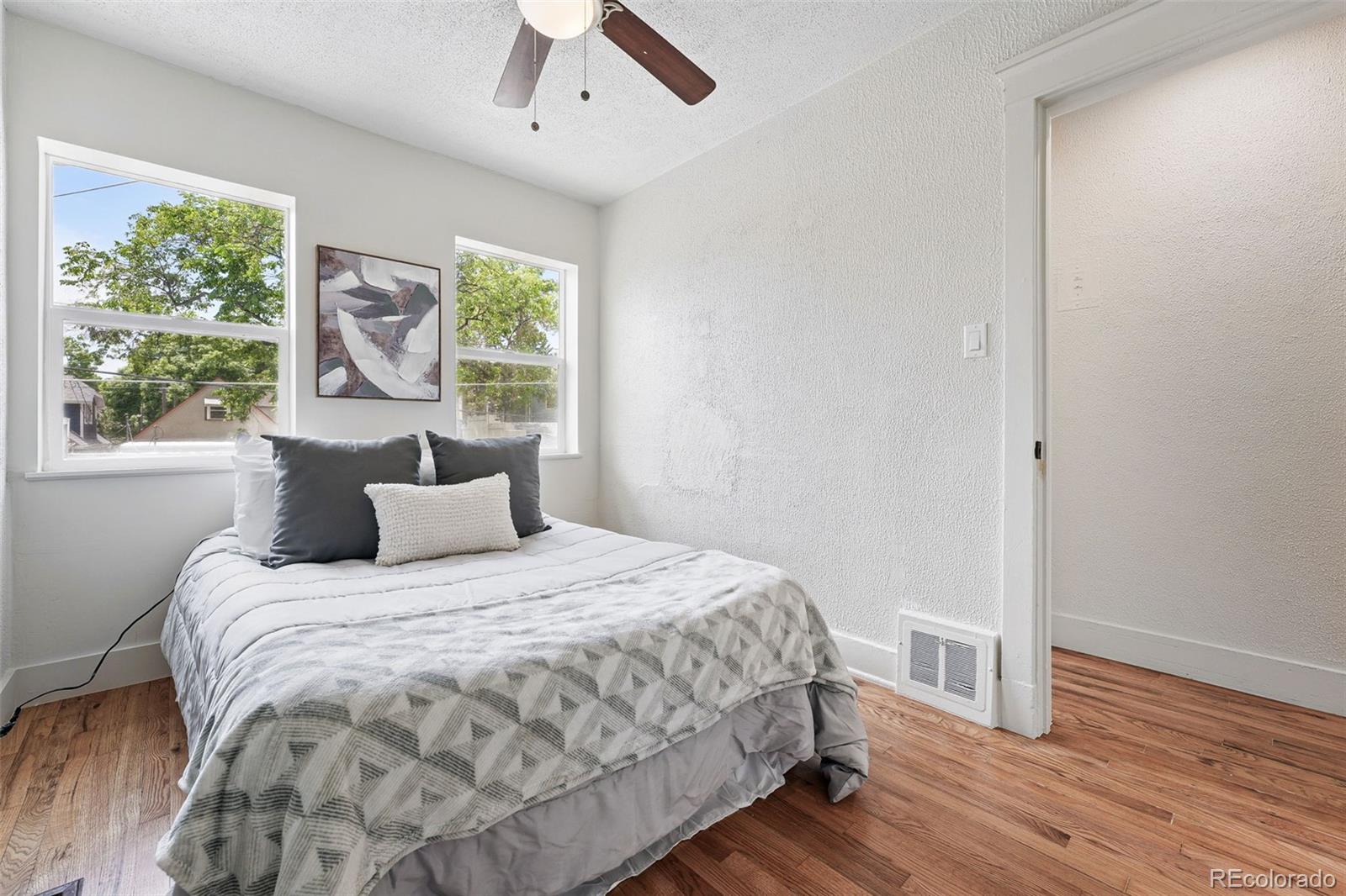 MLS Image #13 for 3344 w 33rd avenue,denver, Colorado