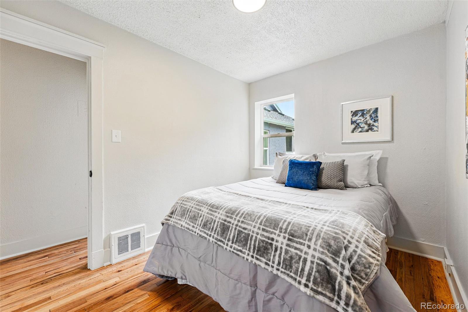 MLS Image #15 for 3346 w 33rd avenue,denver, Colorado