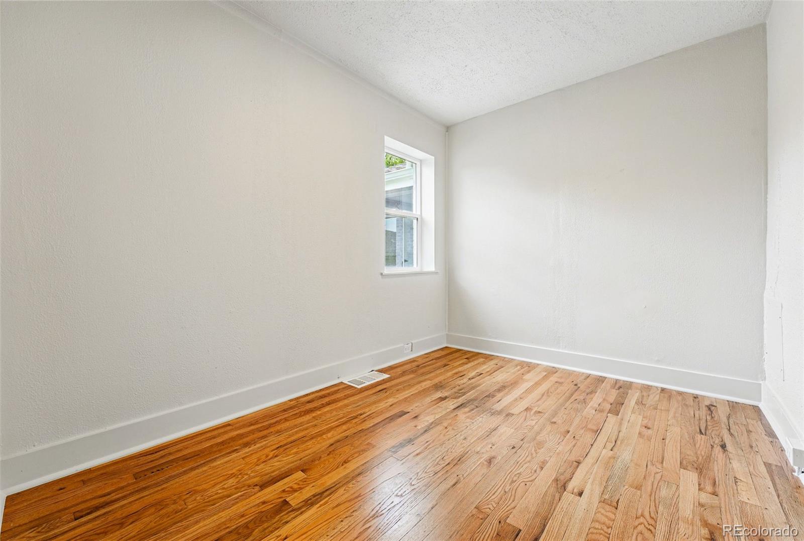 MLS Image #17 for 3346 w 33rd avenue,denver, Colorado
