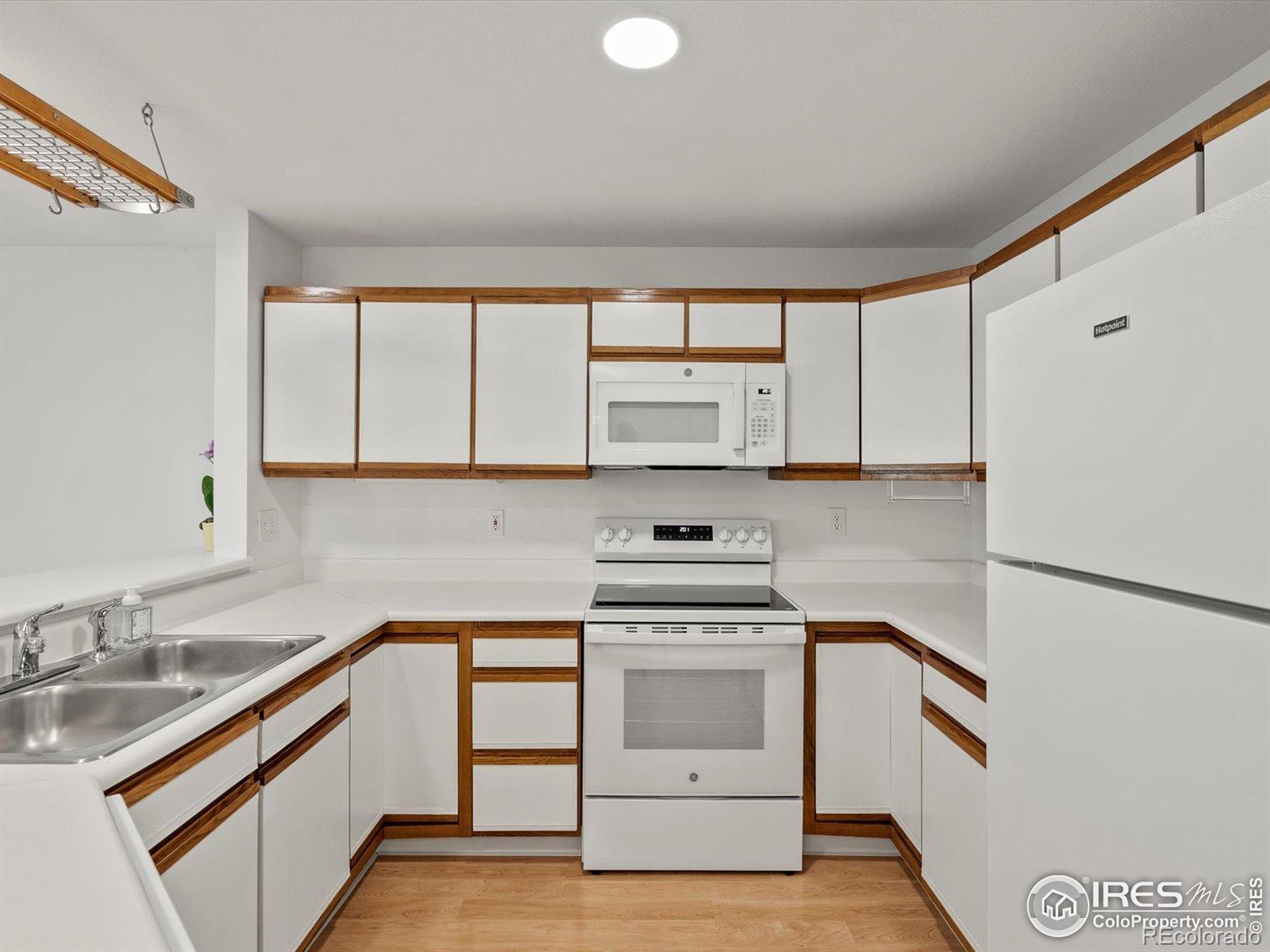 MLS Image #8 for 33 s boulder circle,boulder, Colorado