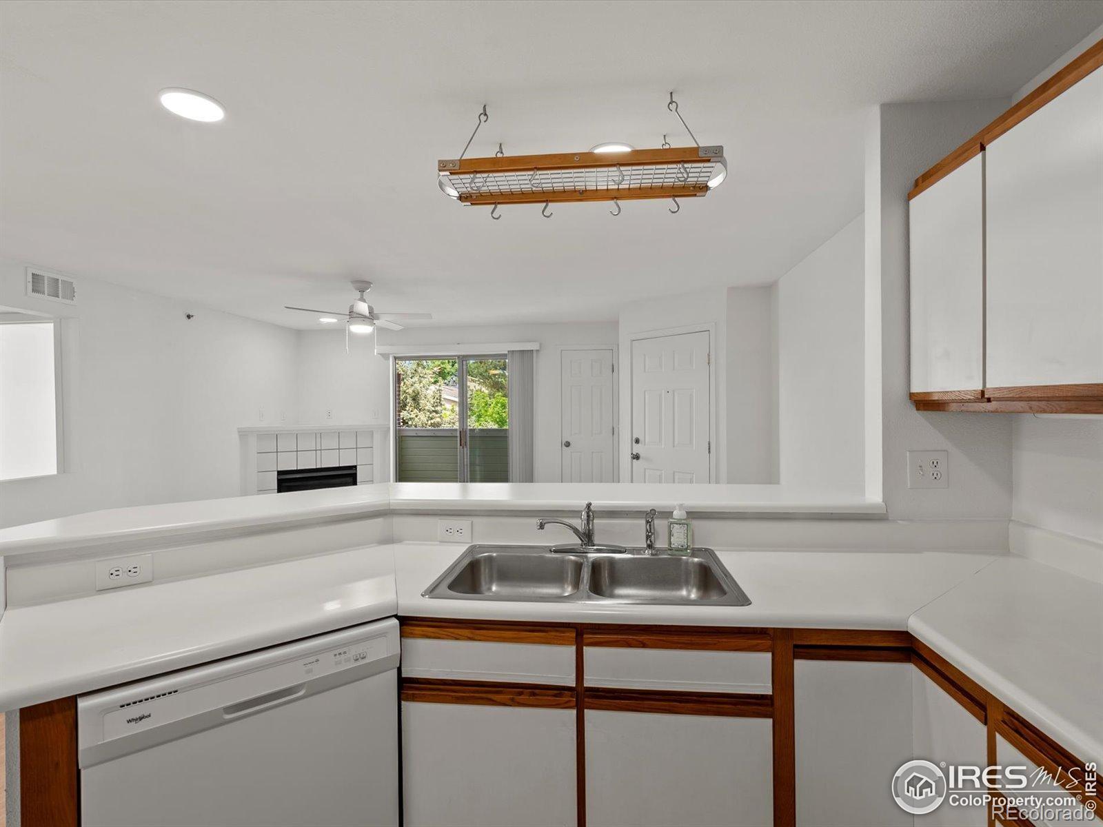 MLS Image #9 for 33 s boulder circle,boulder, Colorado