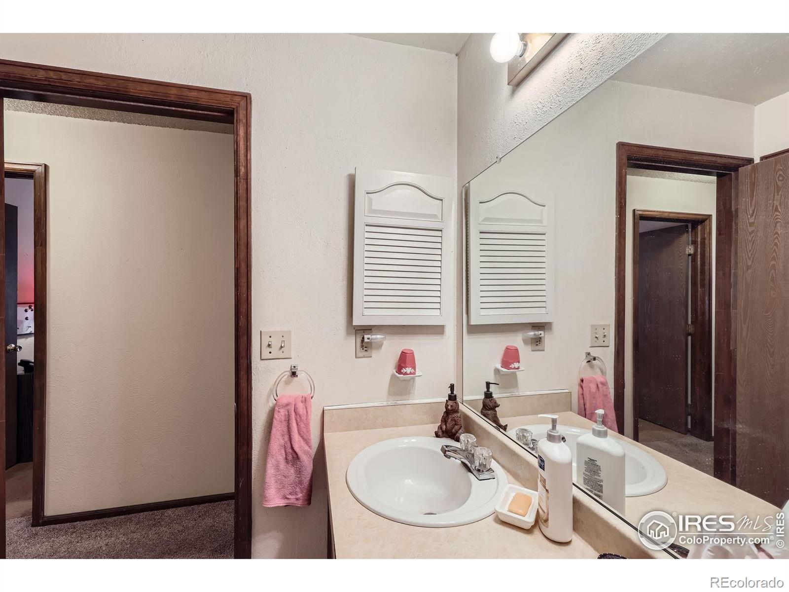 MLS Image #14 for 7951 s estes street,littleton, Colorado