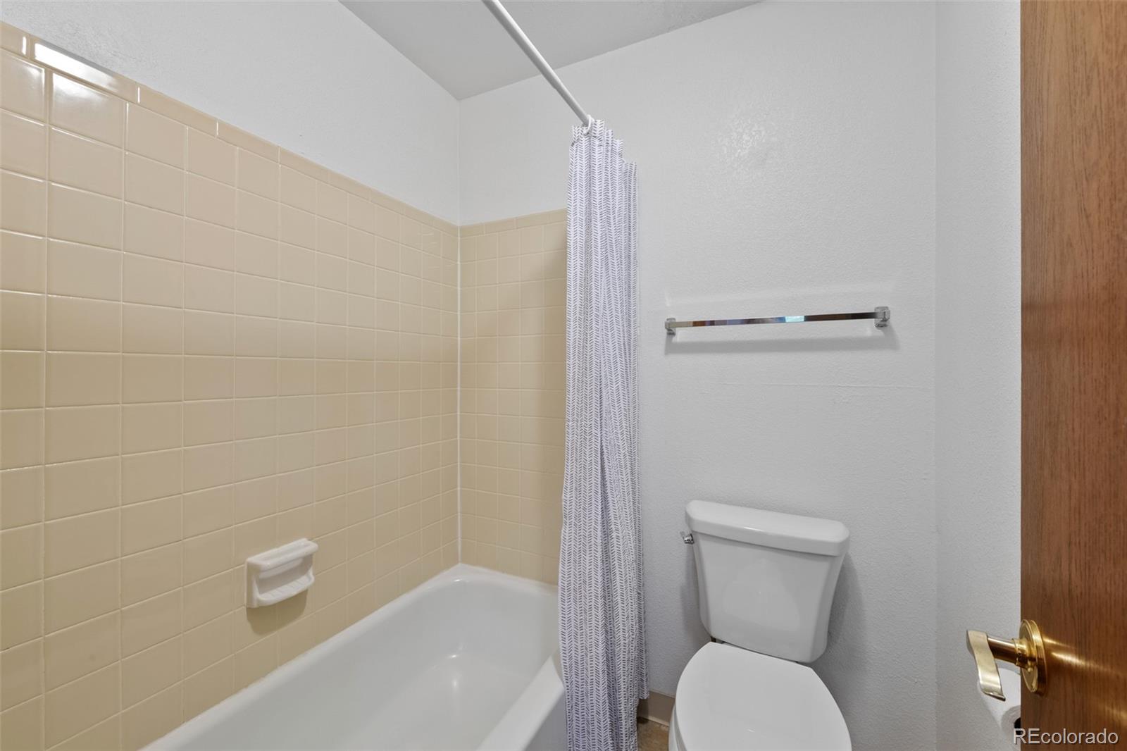 MLS Image #23 for 8378 s upham way,littleton, Colorado