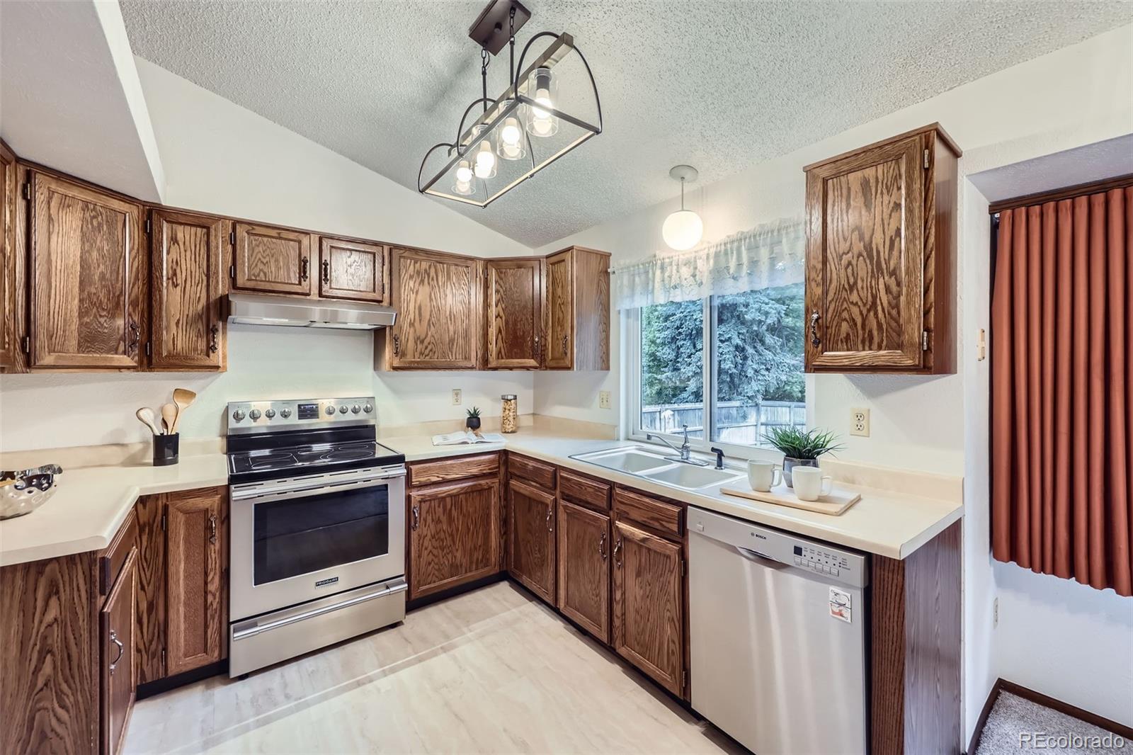 MLS Image #8 for 12021  dahlia drive,thornton, Colorado