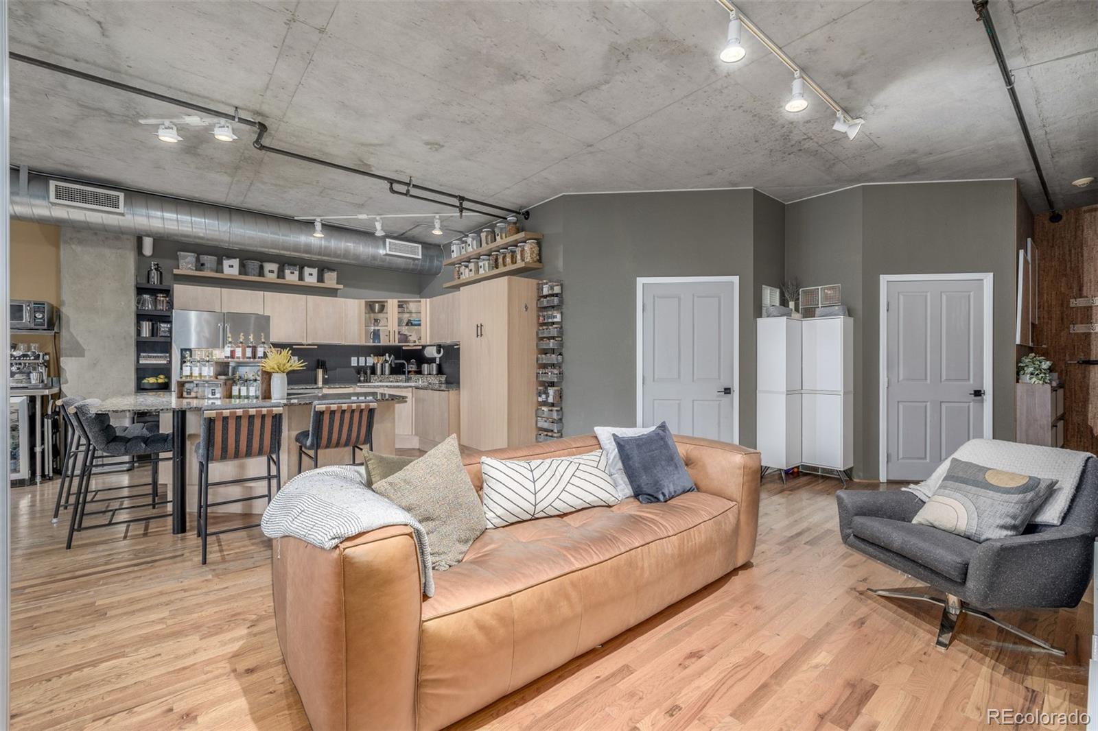 MLS Image #3 for 1499  blake street,denver, Colorado