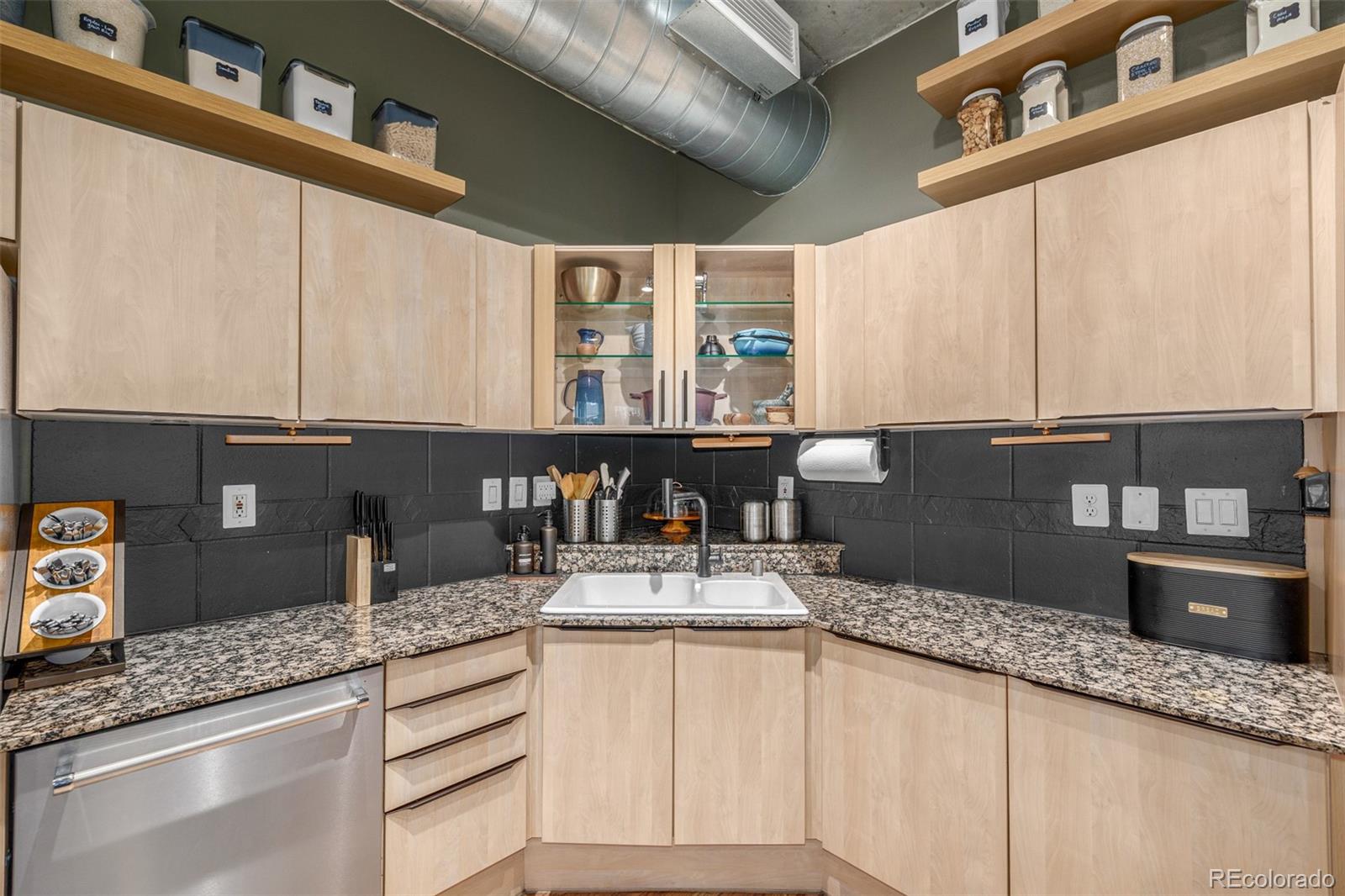 MLS Image #8 for 1499  blake street,denver, Colorado