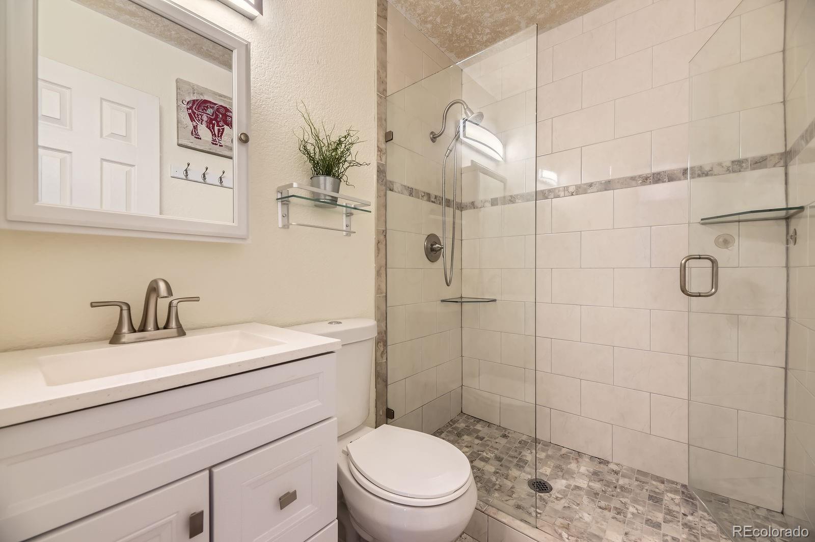 MLS Image #14 for 2448 s galapago street,denver, Colorado