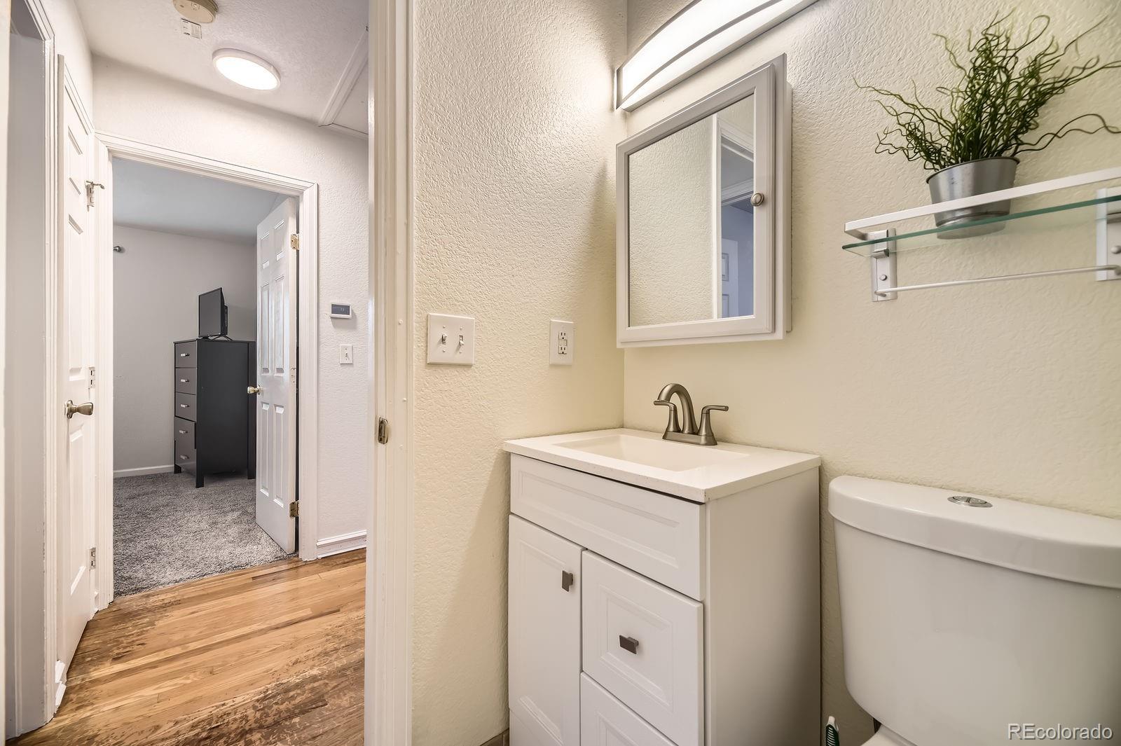 MLS Image #15 for 2448 s galapago street,denver, Colorado