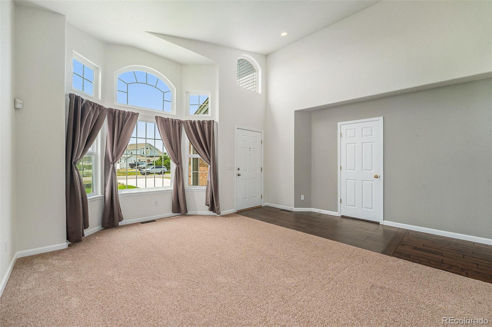 MLS Image #3 for 16500  timber cove street,hudson, Colorado