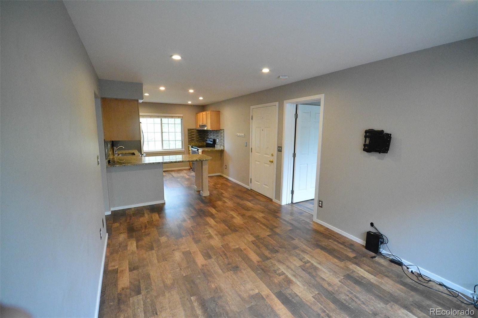 MLS Image #4 for 980  lakepoint drive,frisco, Colorado