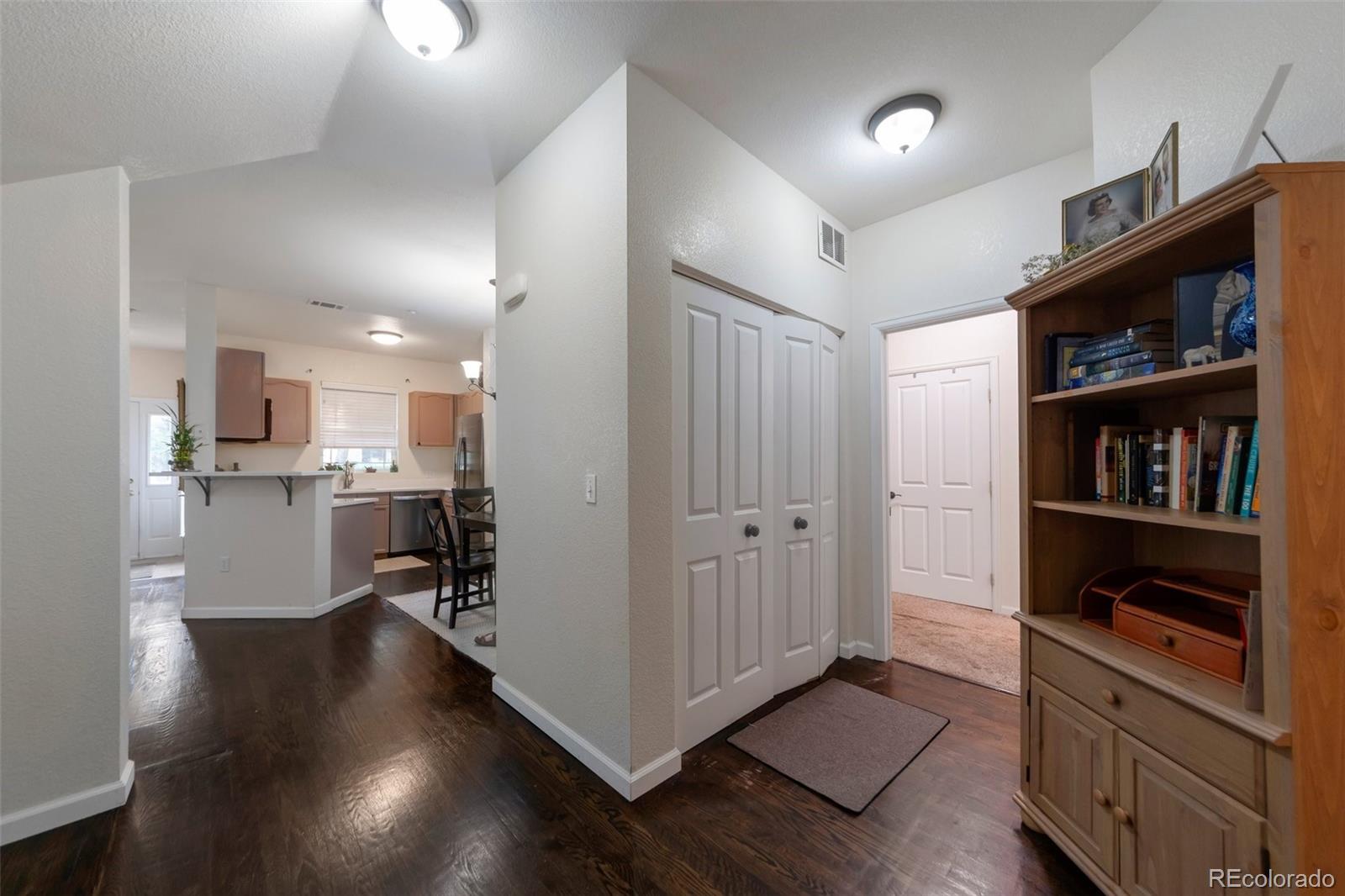 MLS Image #8 for 8338 s independence circle,littleton, Colorado