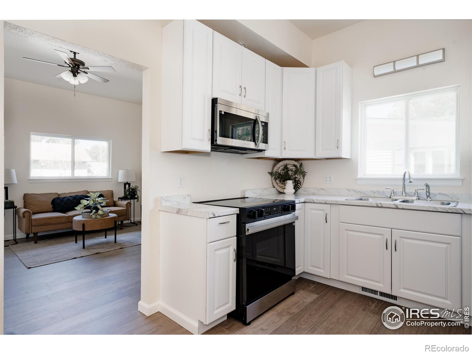 MLS Image #10 for 934  6th street,berthoud, Colorado