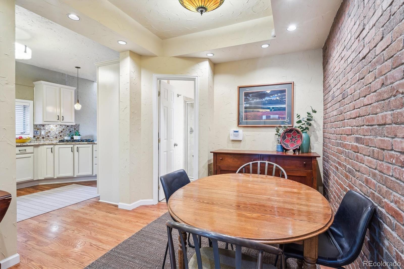 MLS Image #10 for 434 n washington street,denver, Colorado