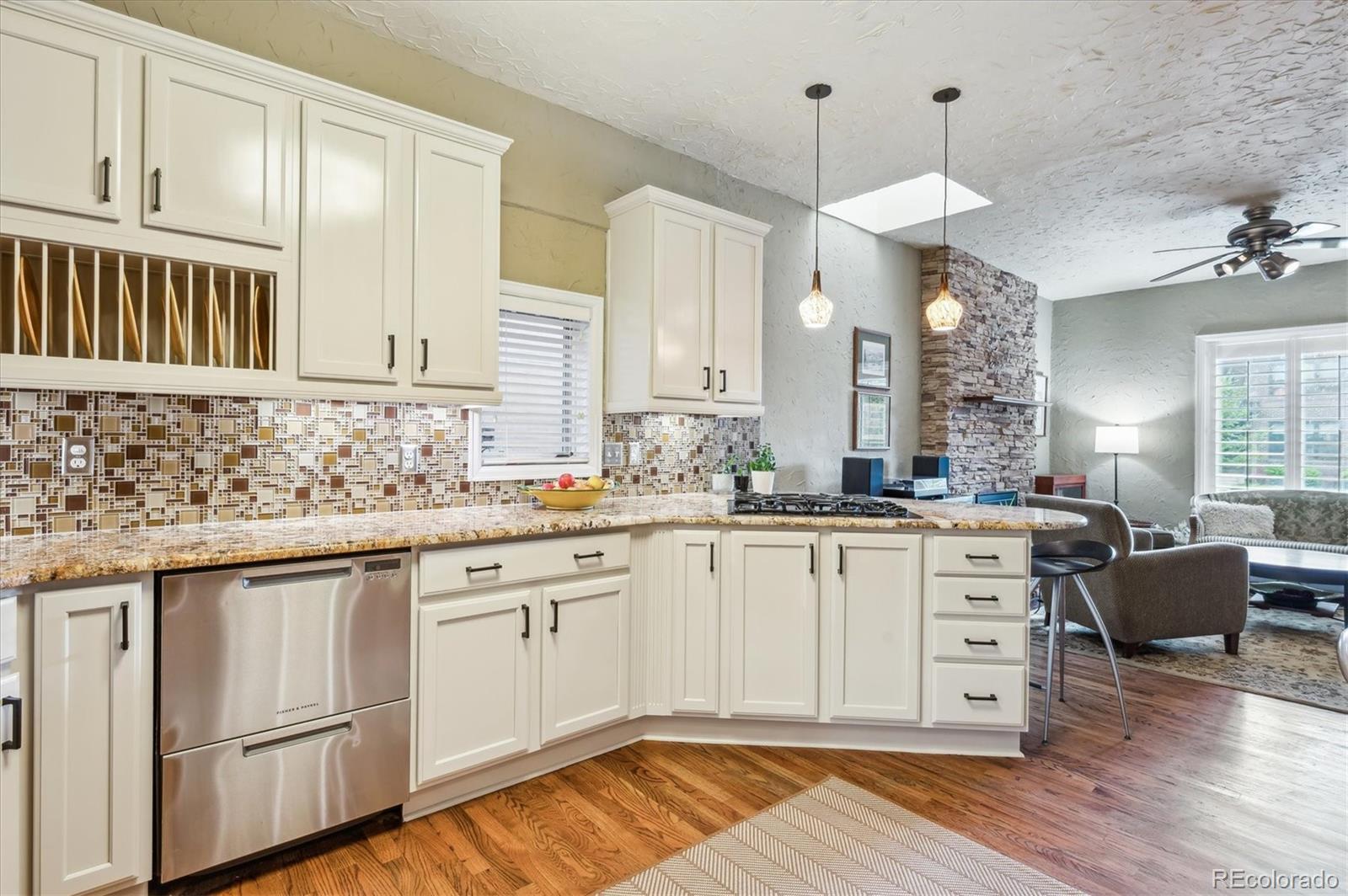 MLS Image #7 for 434 n washington street,denver, Colorado