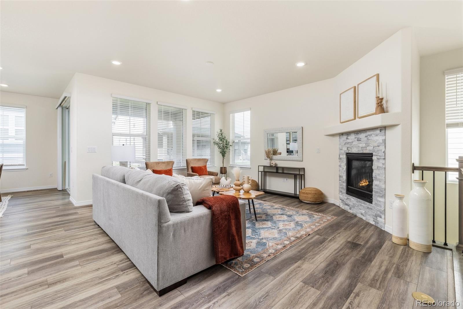 MLS Image #5 for 757  cabot drive,erie, Colorado